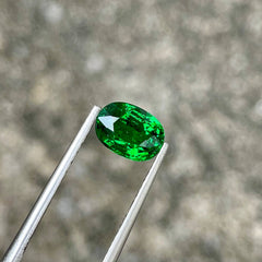 1.48 Carats Green Tsavorite Oval Garnet