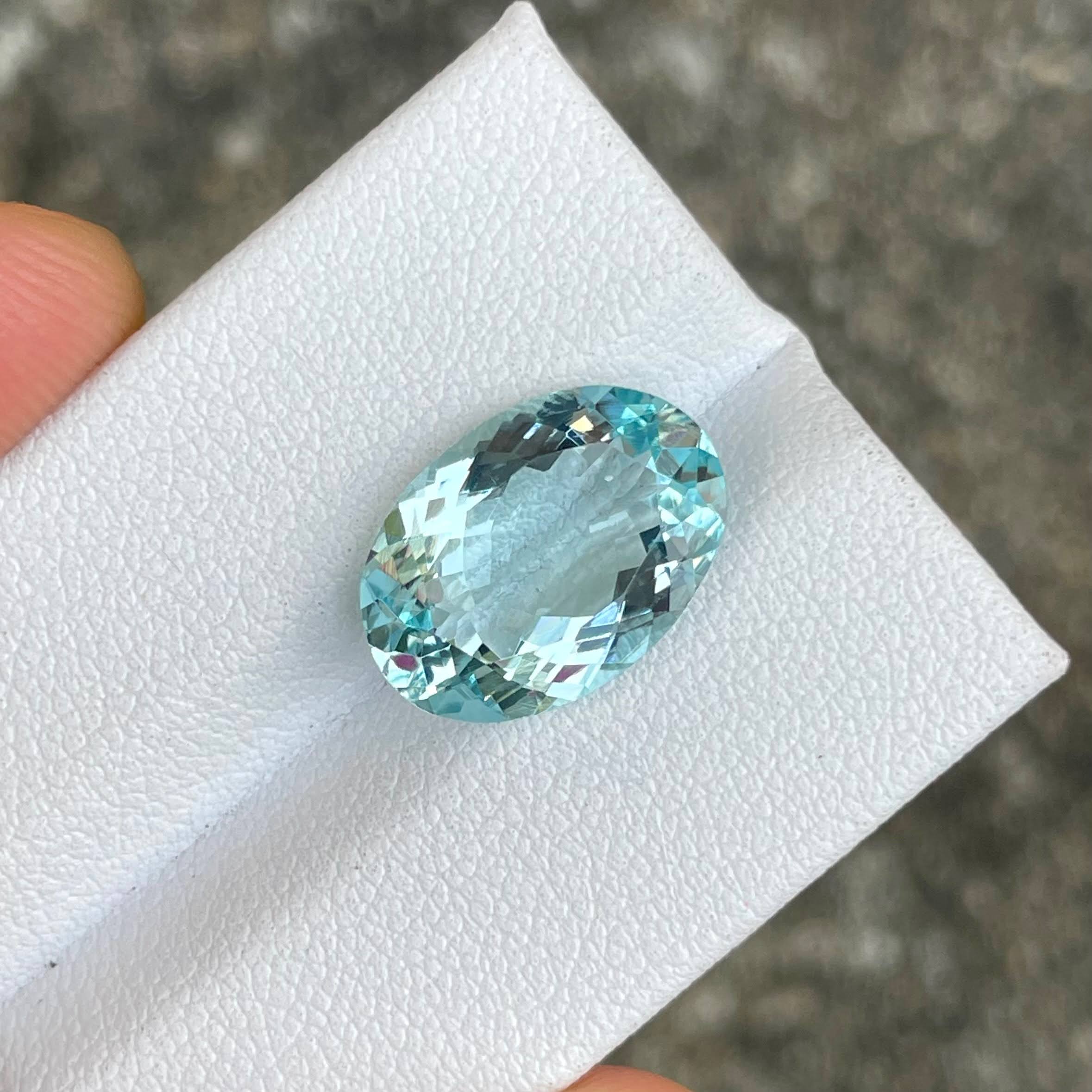 5.17 Carats Blue Aquamarine Oval Stone