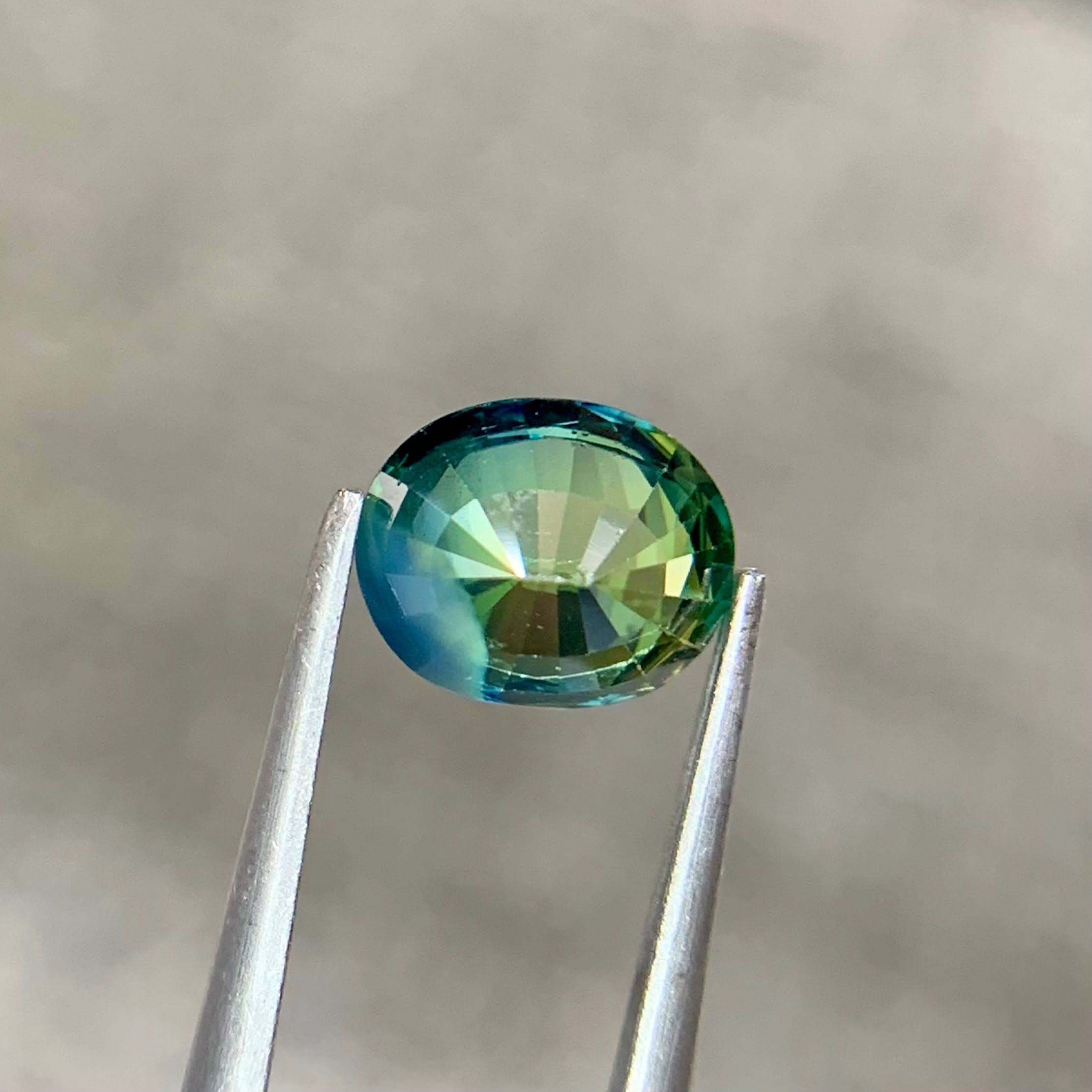 1.82Ct Teal Sapphire Oval Cut