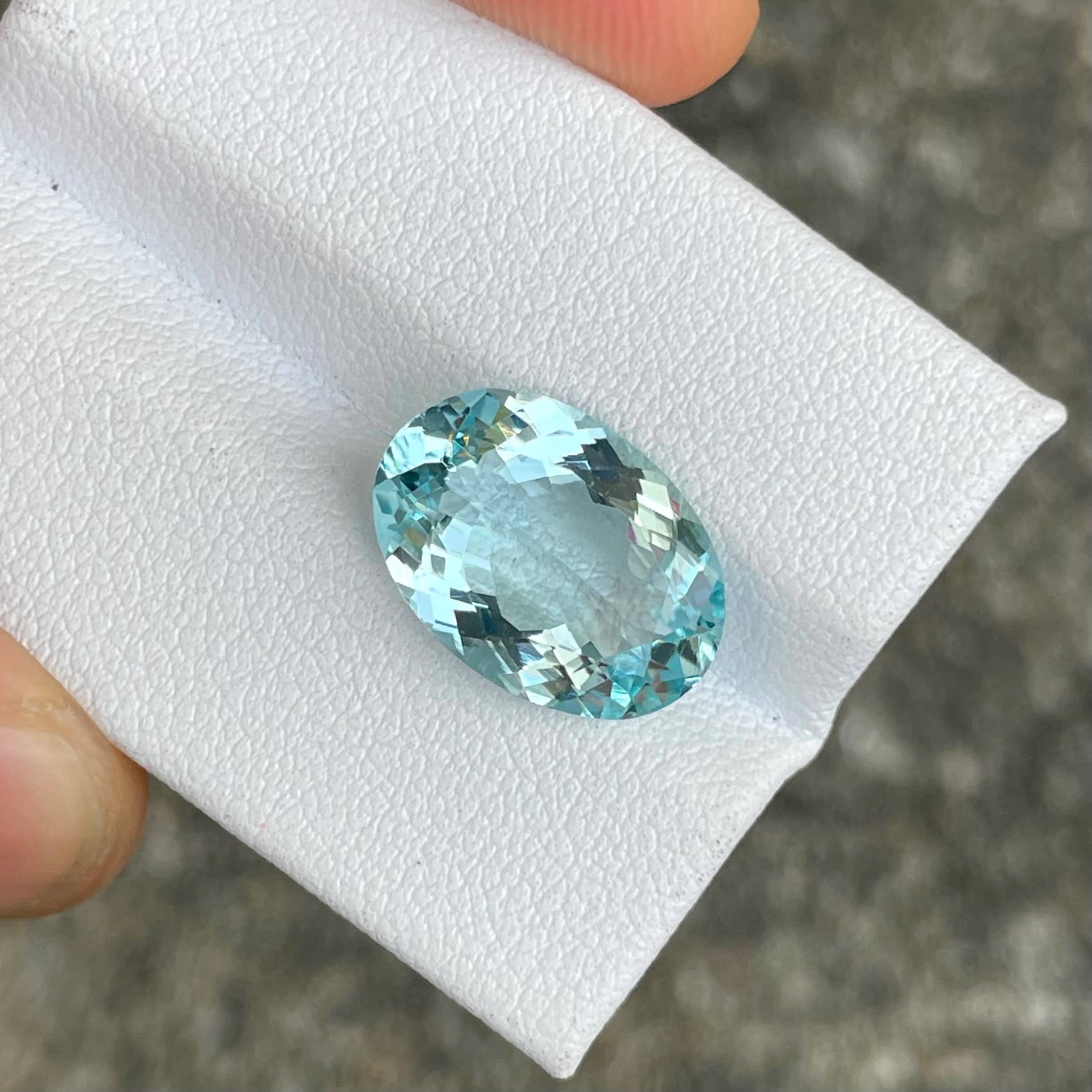 5.17 Carats Blue Aquamarine Oval Stone