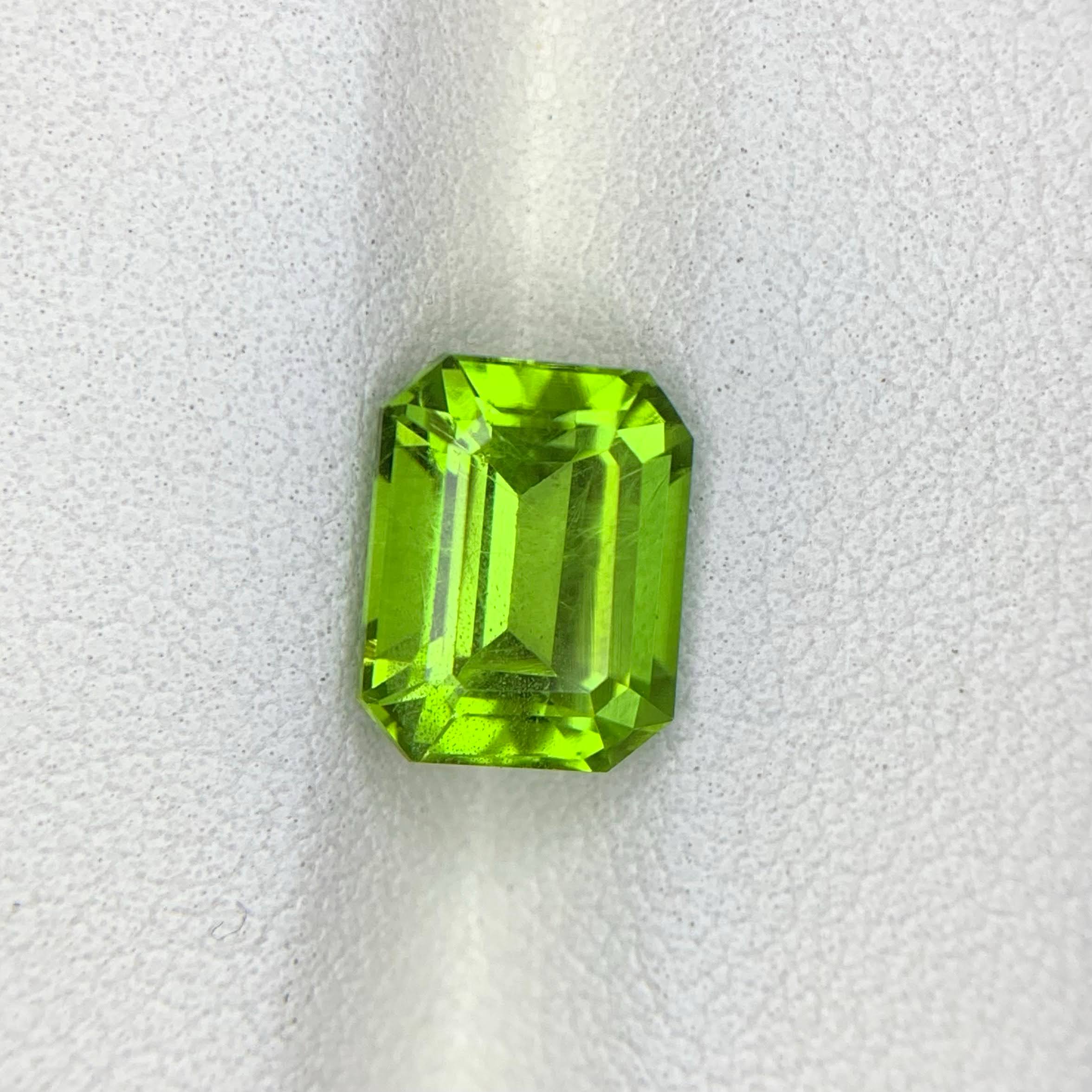 natural-green-peridot-3-36ct-pakistan-octagon-emerald