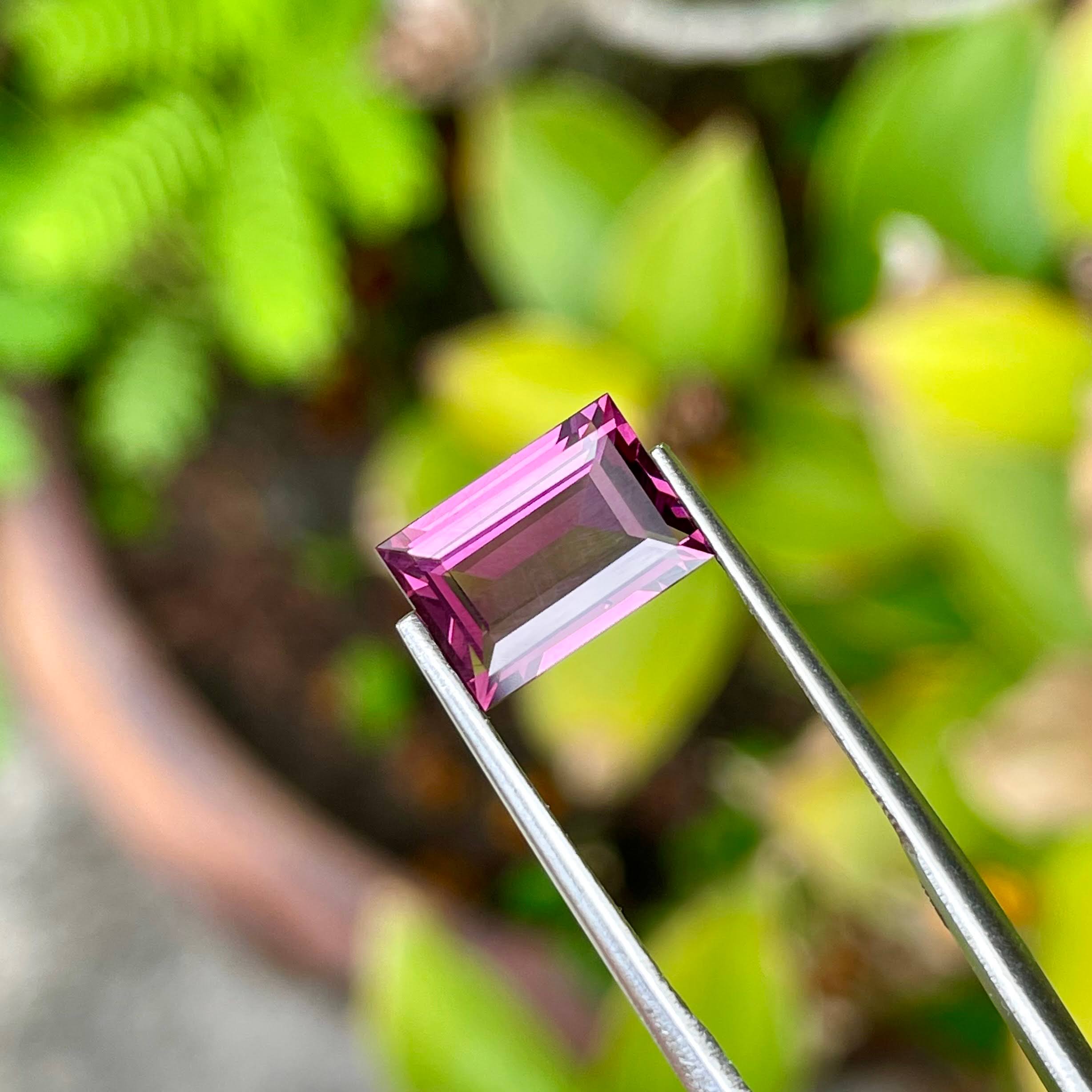 3.25 Carats Pink Spinel Baguette Cut