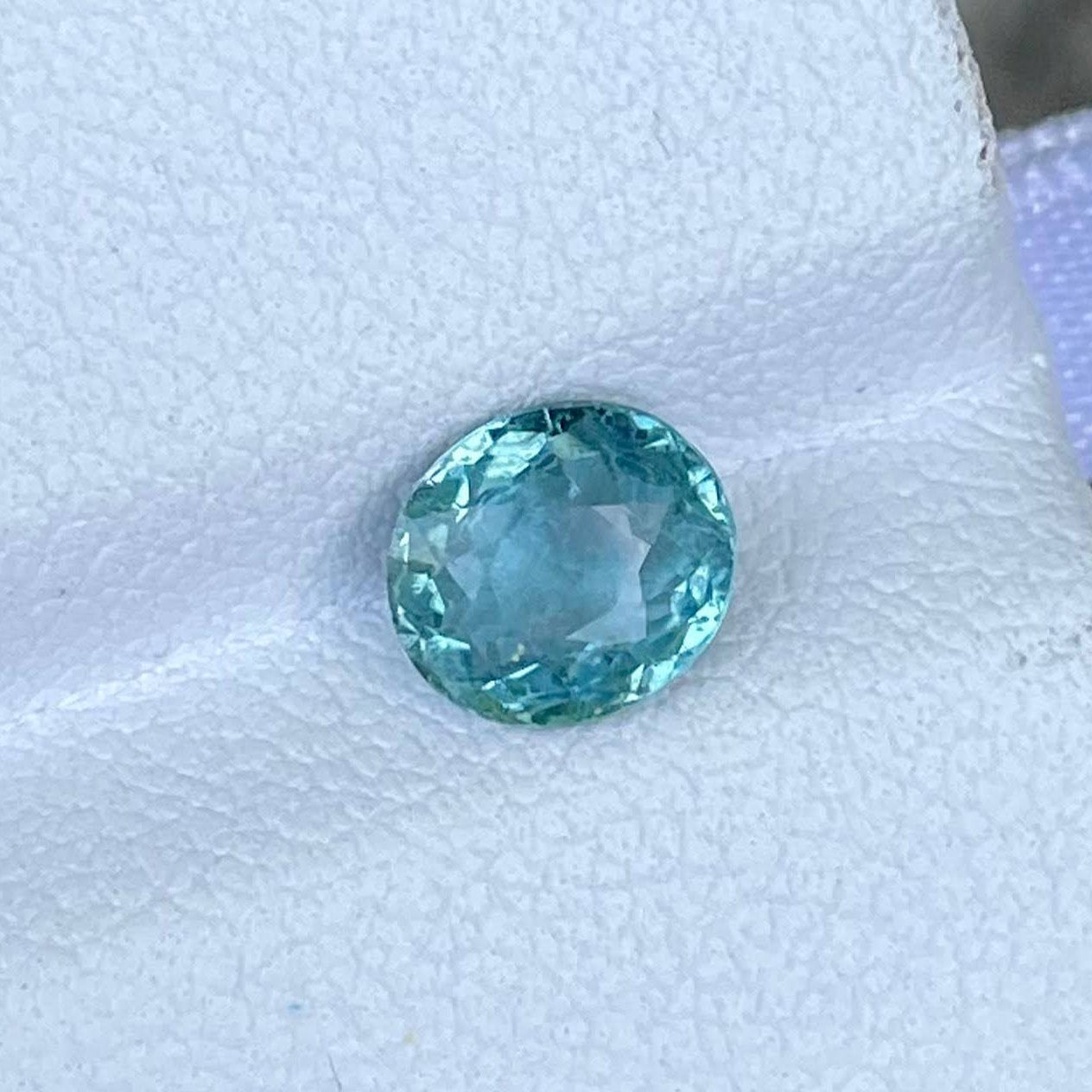 1.25 Carats Paraiba Tourmaline Stone