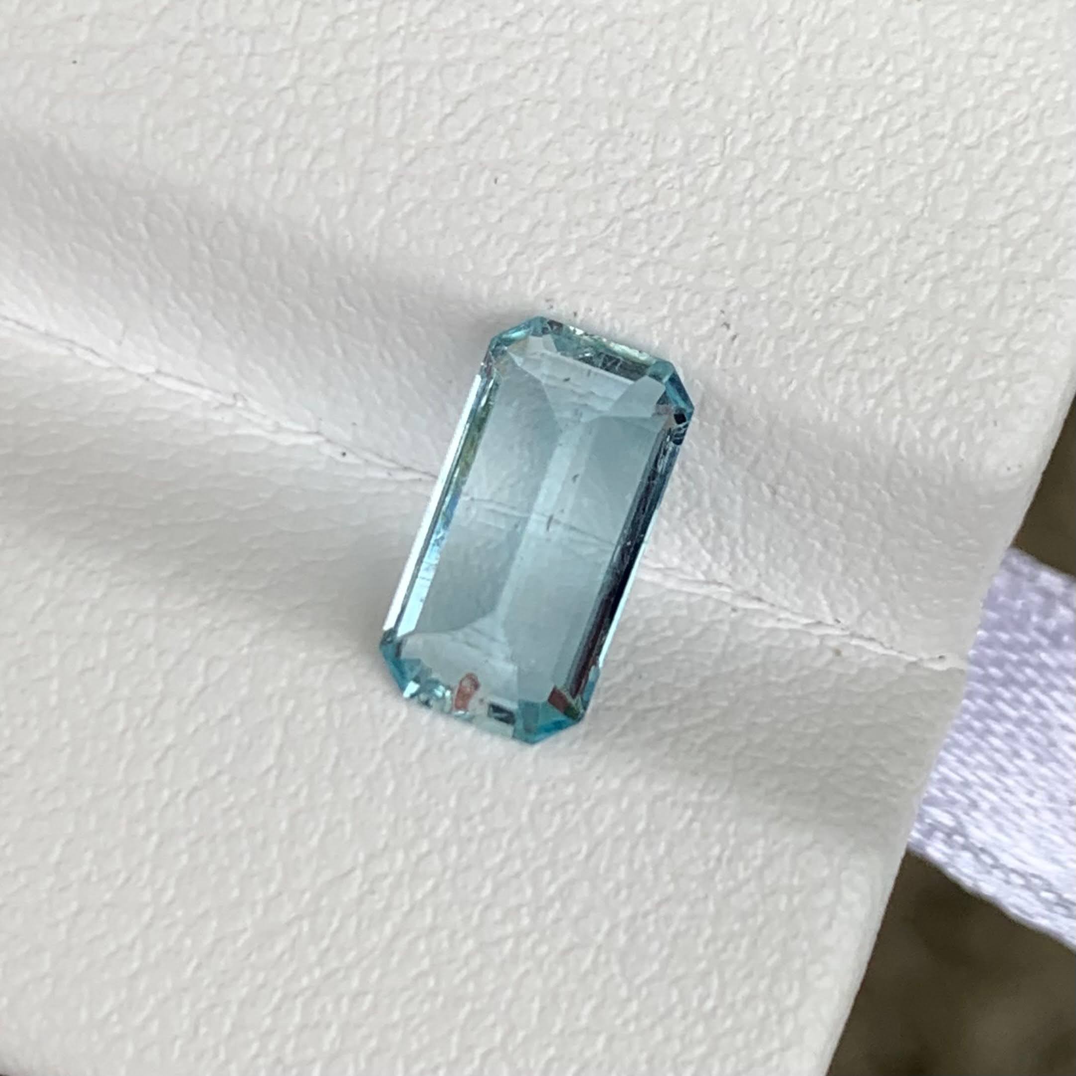 deep-blue-nigerian-aquamarine-1-45ct-octagon-emerald-cut