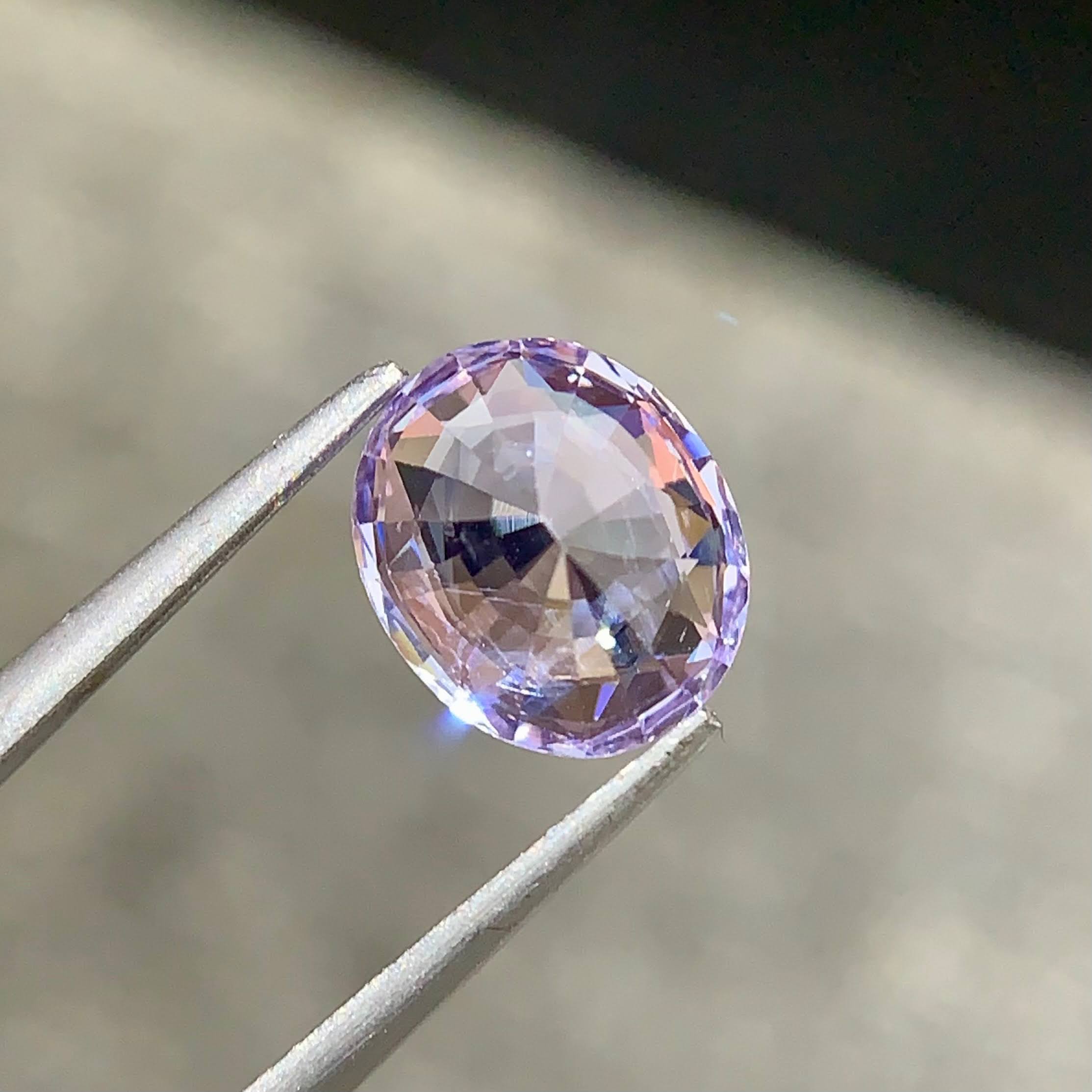 2.27 Ct Light Lavender Spinel Oval