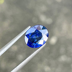 2.07 Carats Blue Sapphire Oval Stone