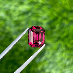 4.60 Carats Pinkish Red Garnet Stone