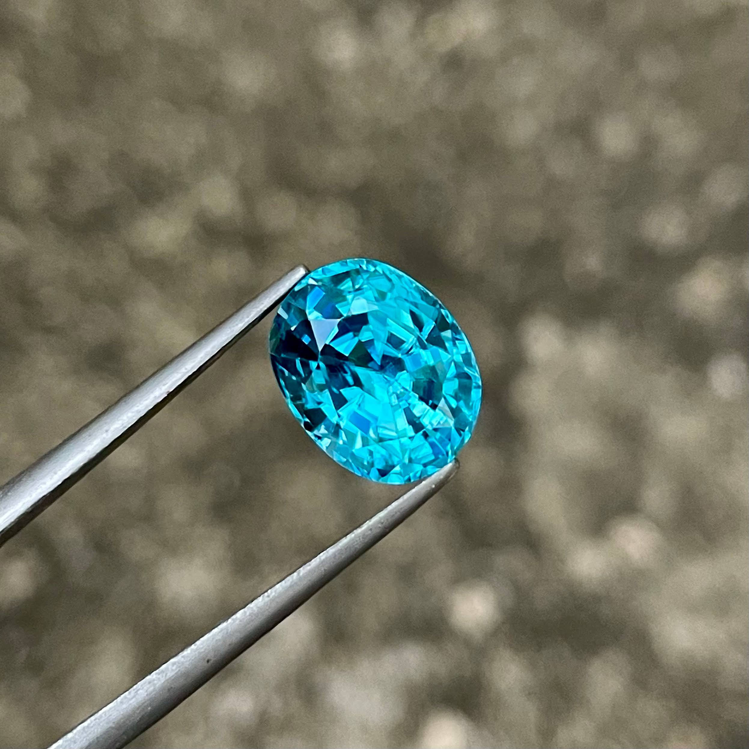 5.70 Carats Blue Oval Zircon Stone