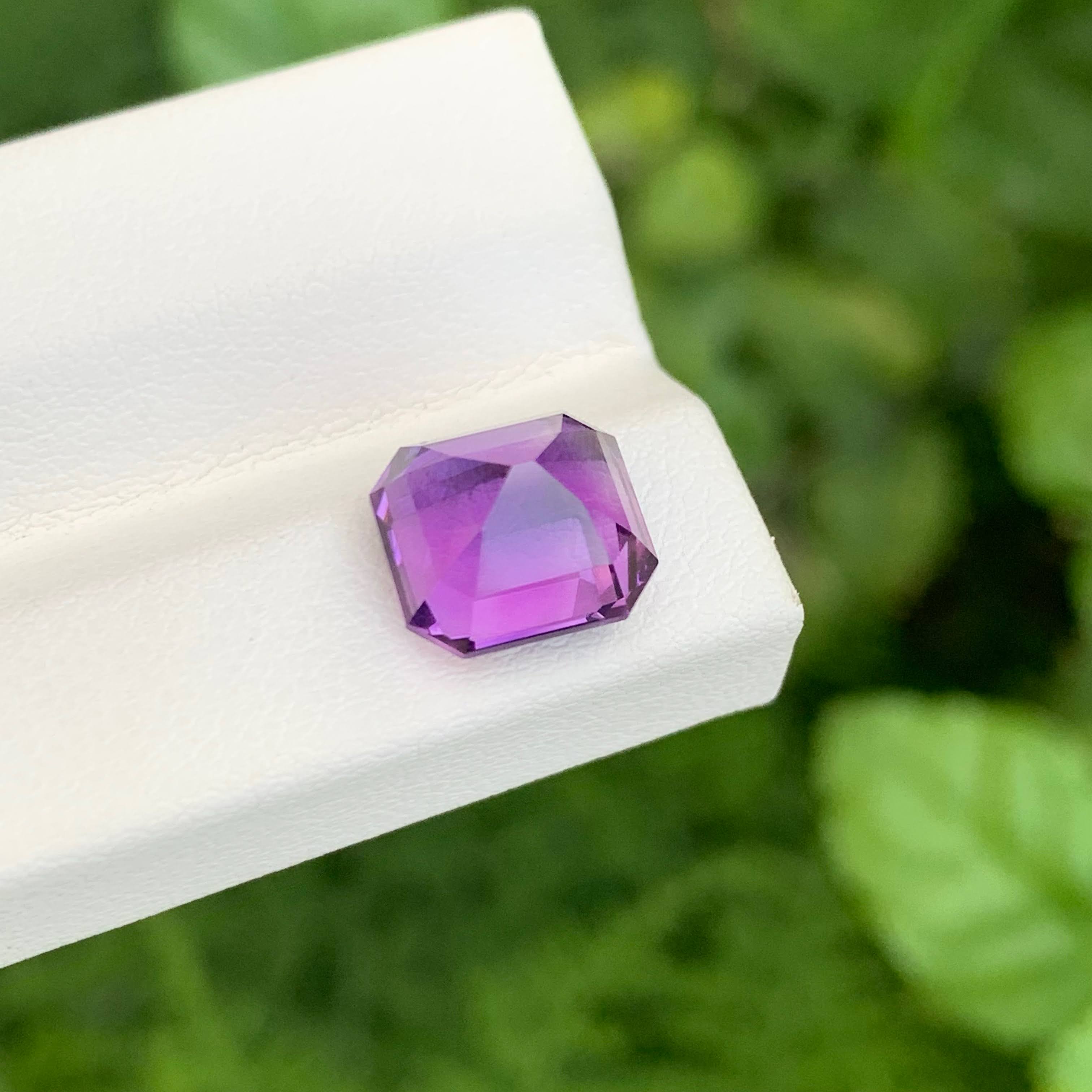 3.90 carats Amethyst Stone Emerald Cut