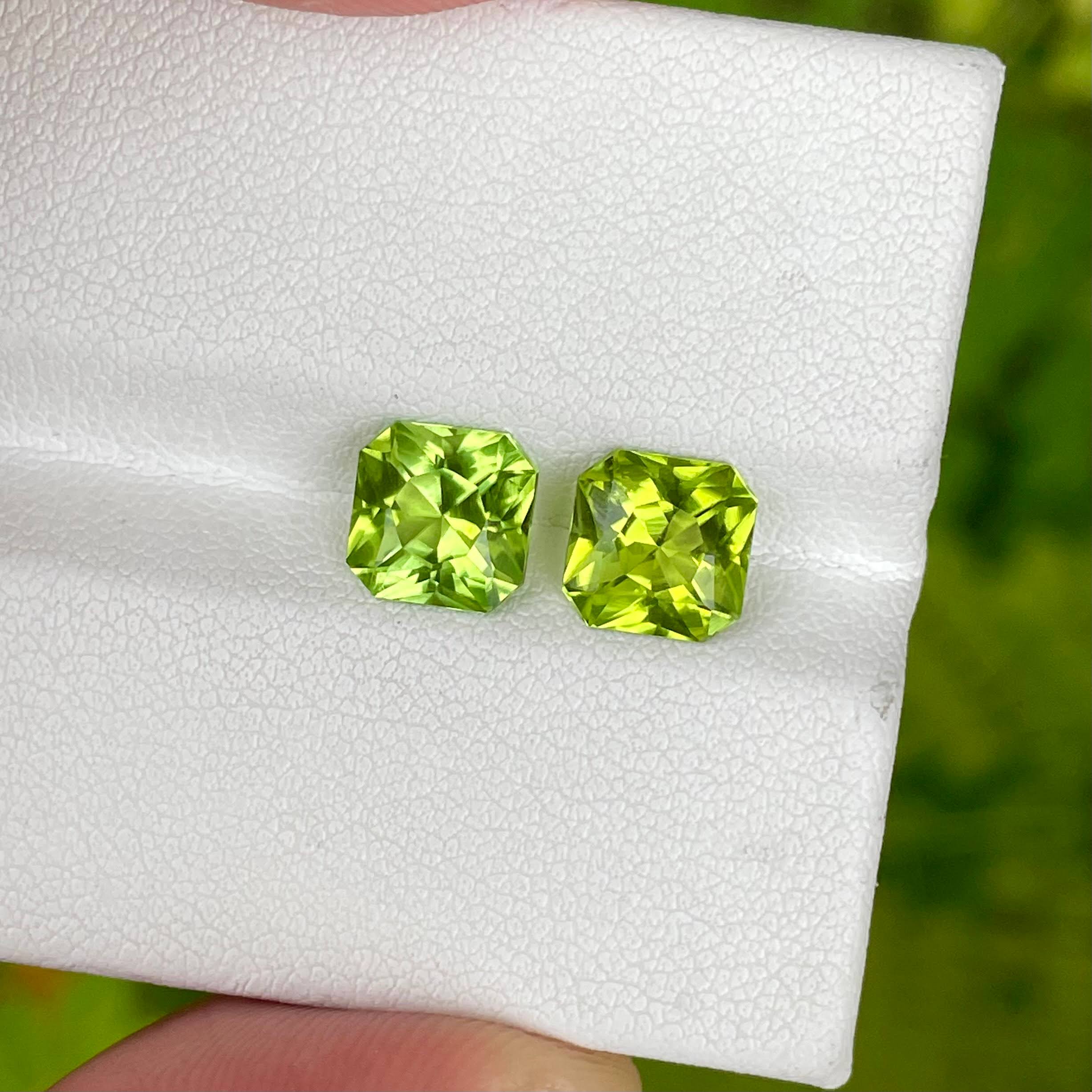 3.75 Carats Green Peridot Pair Gems