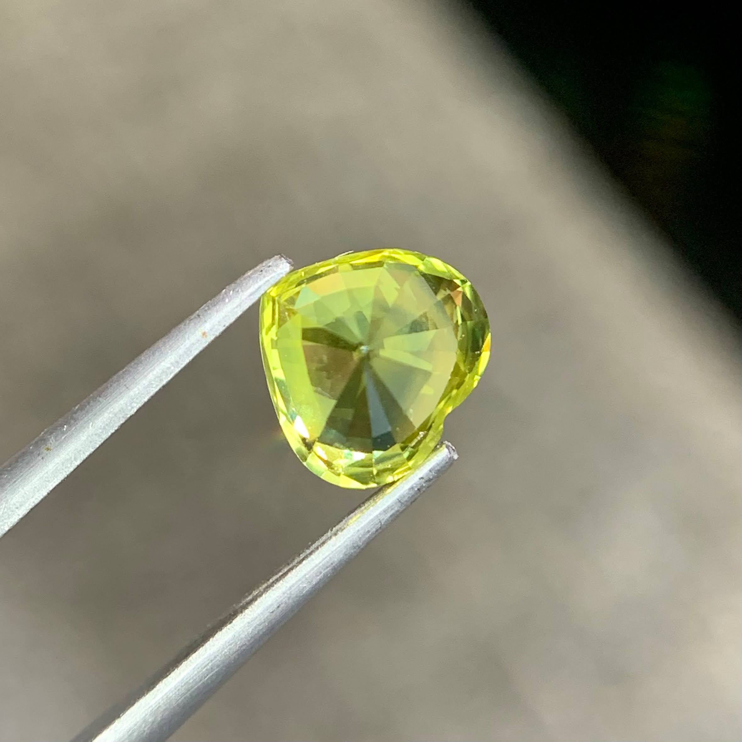 1.57Ct Teal Sapphire Heart Shape