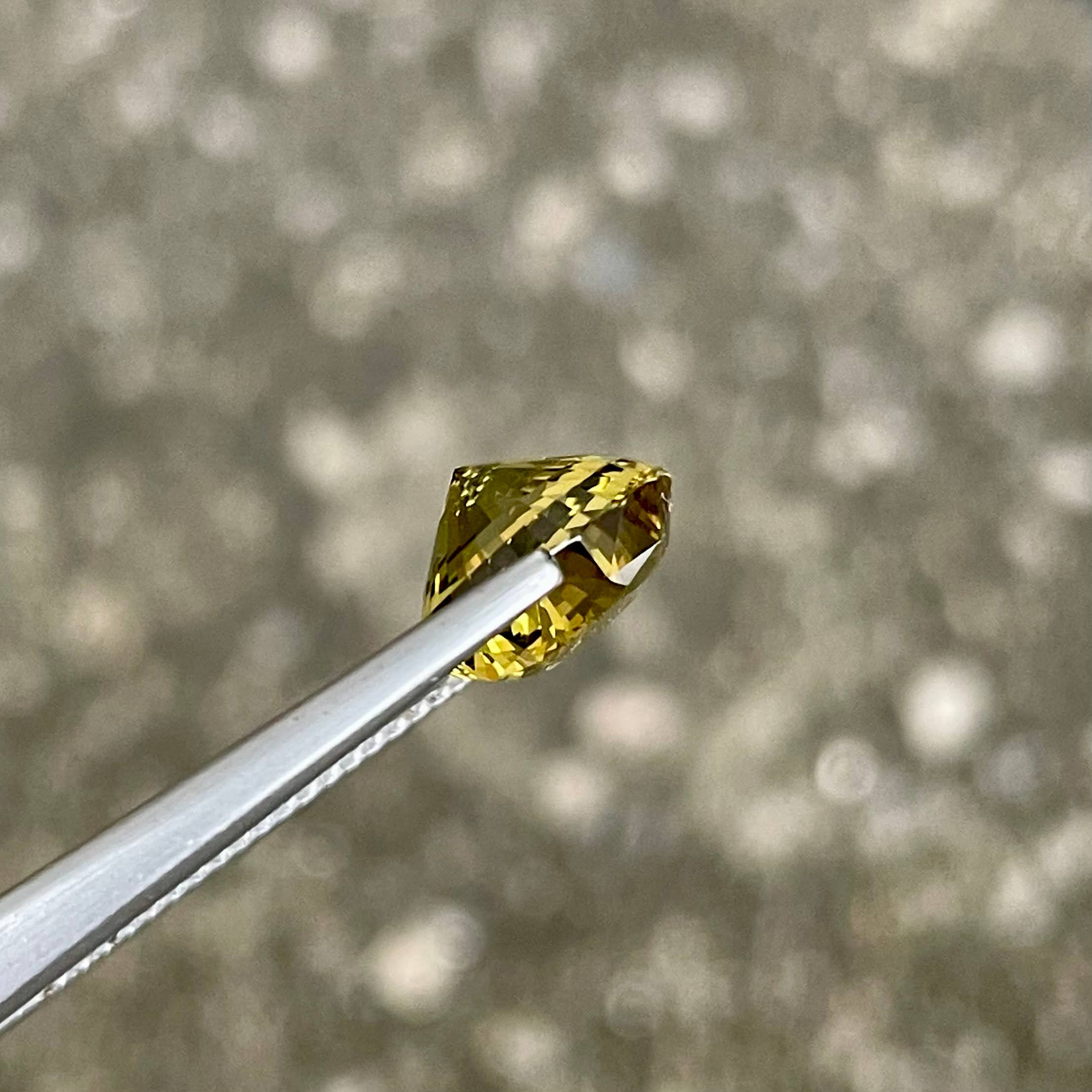 5.02 Carats Yellow Chrysoberyl Stone