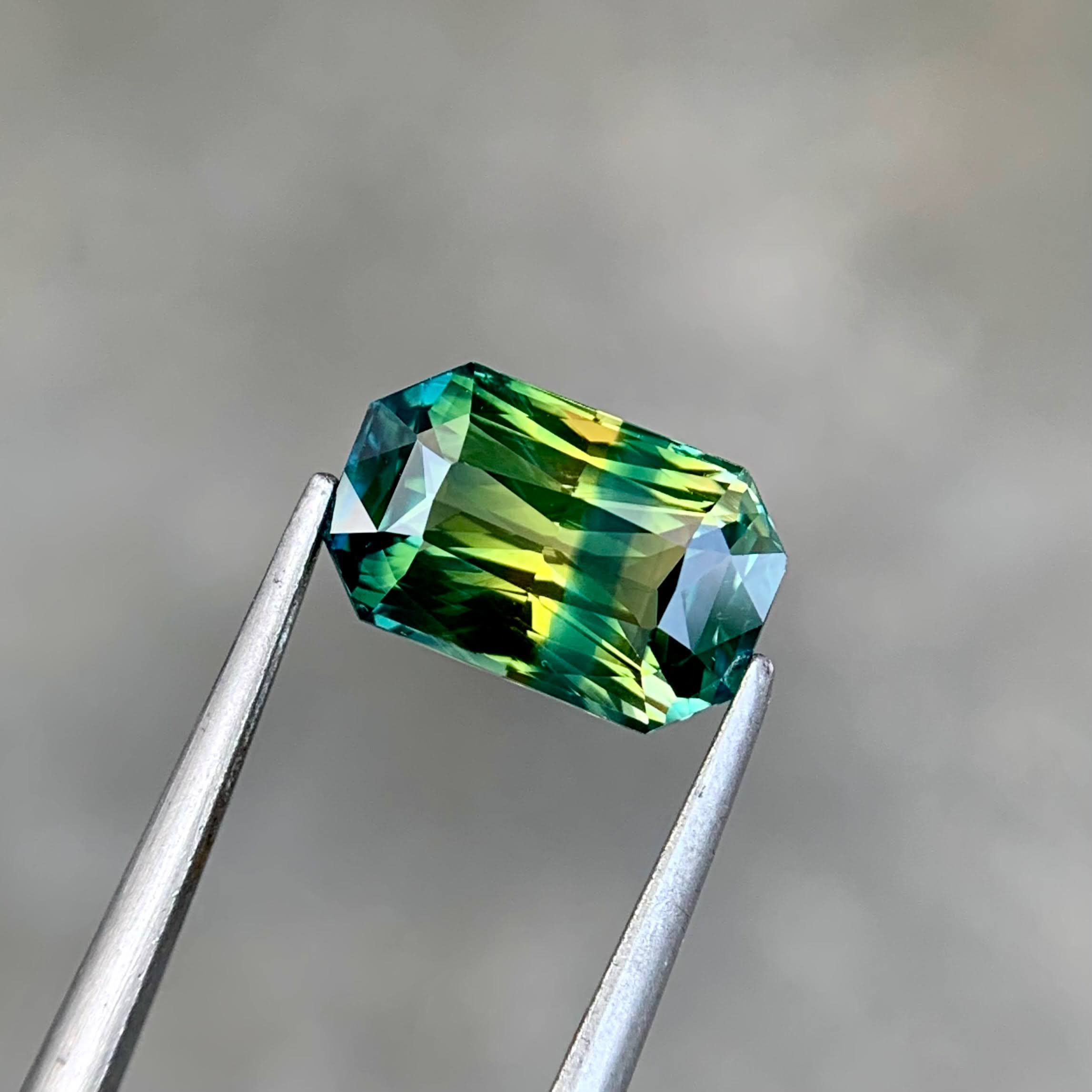 2.66 Ct Natural Parti Sapphire Radiant Cut 