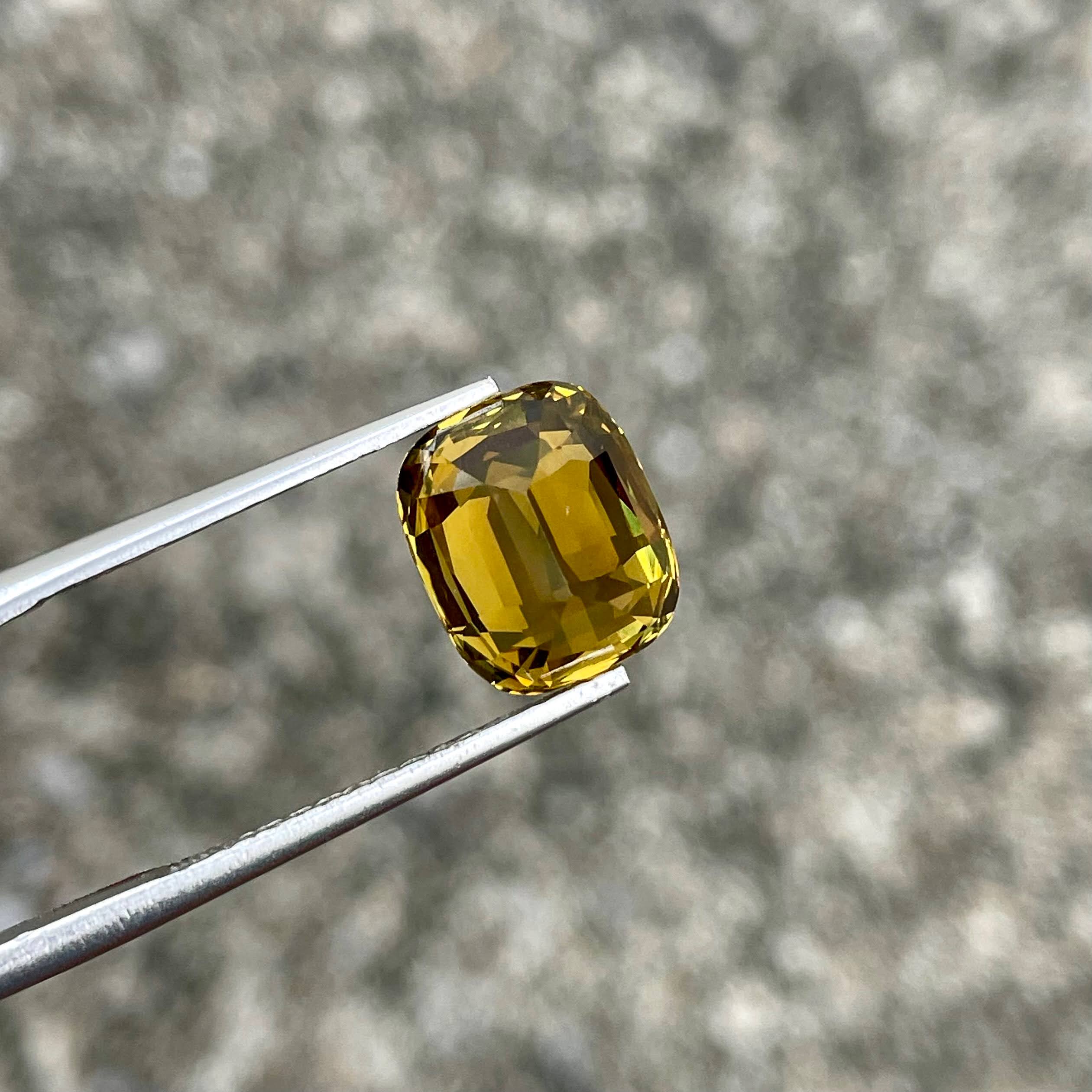 5.06 Carat Yellow Chrysoberyl Gemstone