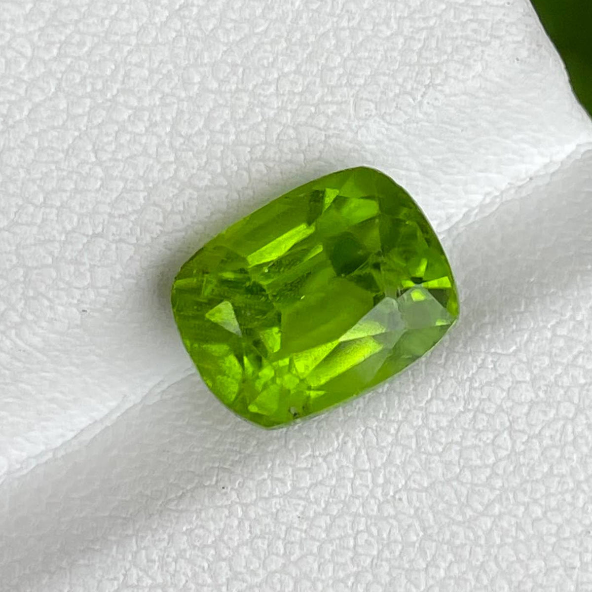 6.01 Carats Peridot Stone Cushion Cut