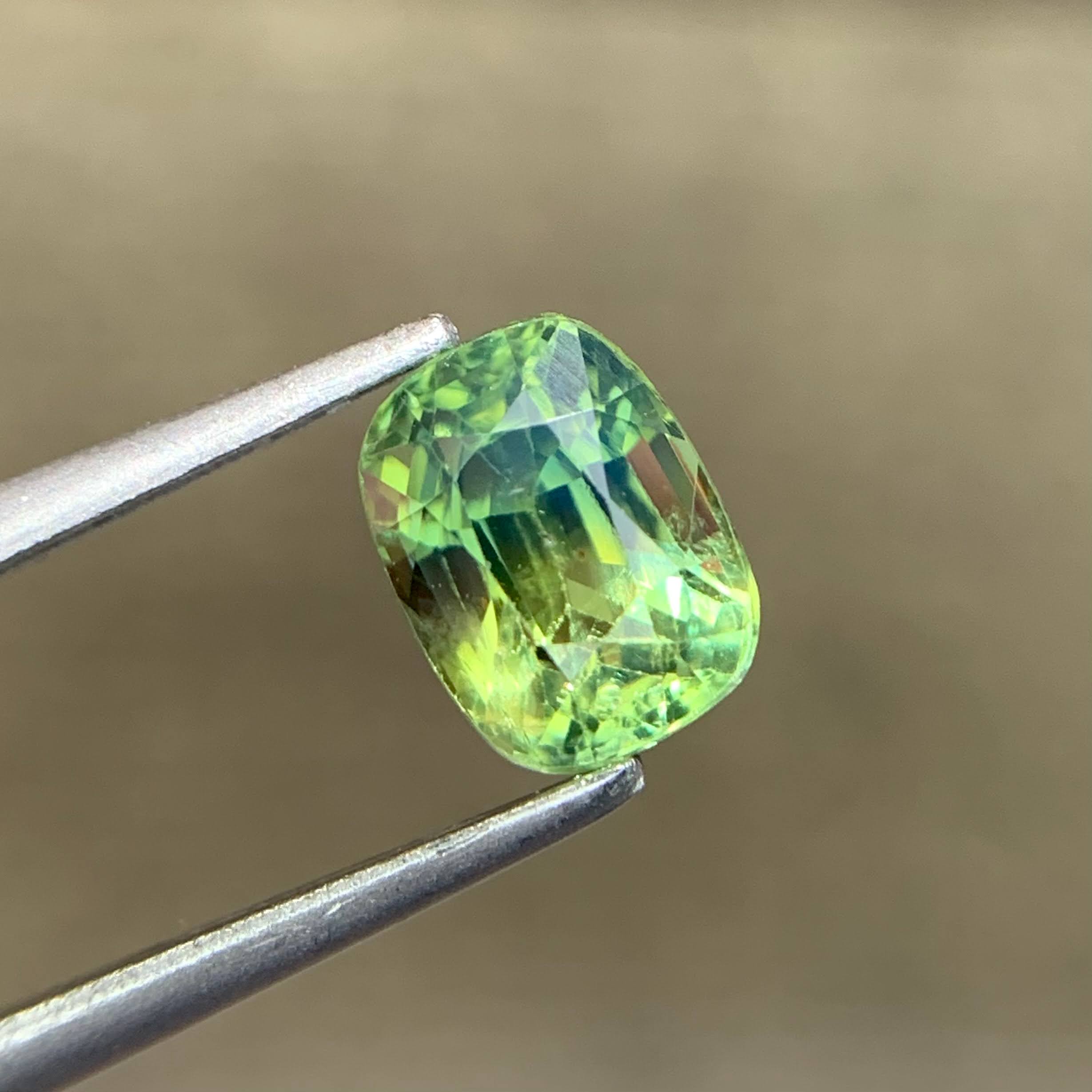 1.47ct Bi-Color Sapphire Cushion Cut 