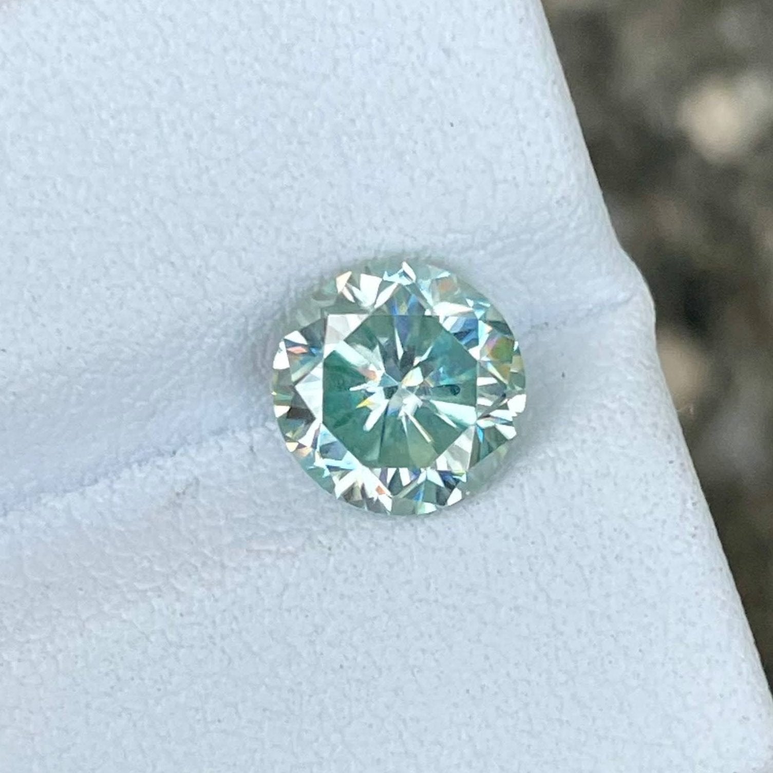 2.20 Carats Round Lab Grown Moissanite