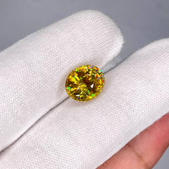 5.75 Carats Oval Cut Sphene Gemstone