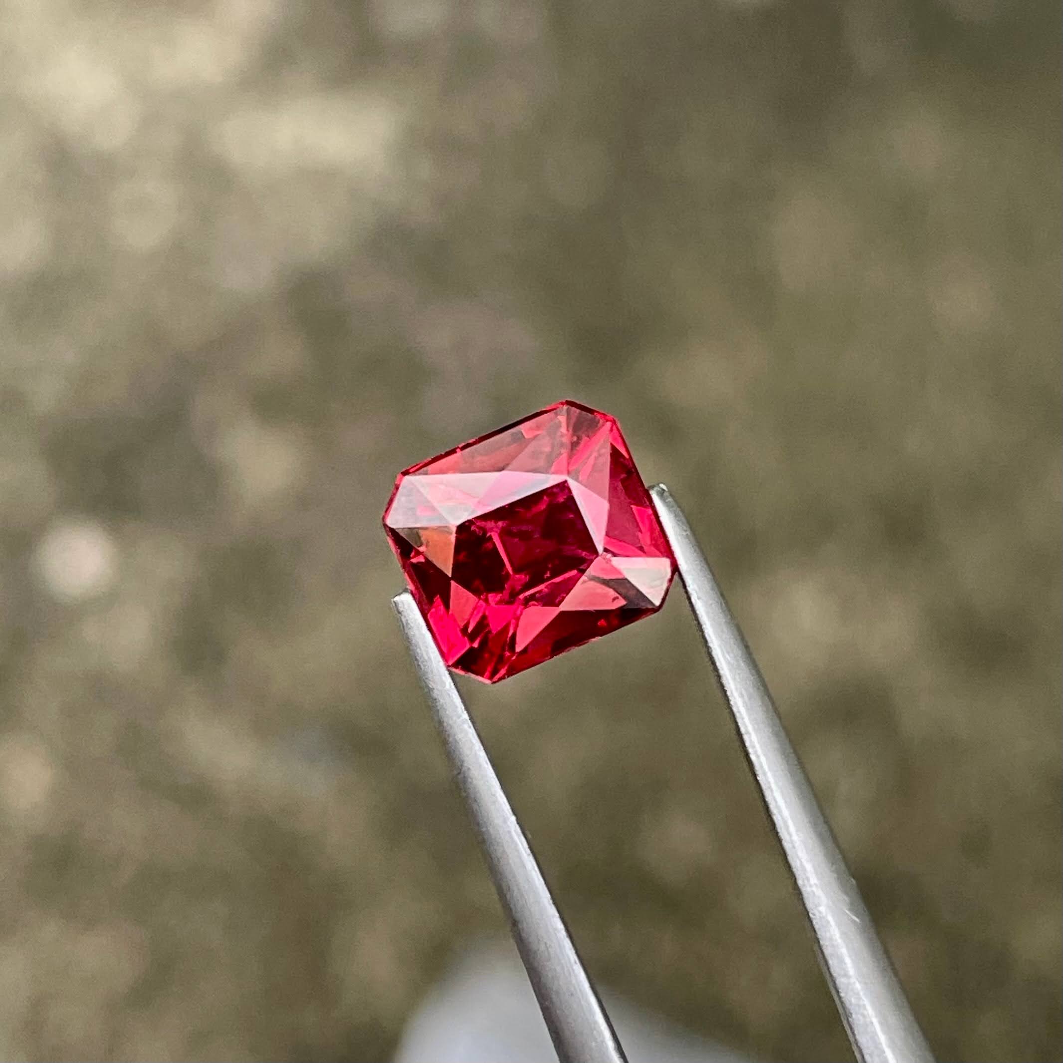 2.00 Carats Soft Red Garnet Stone