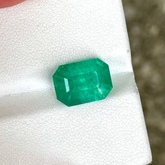 6.68 Carats Emerald Faceted Gemstone