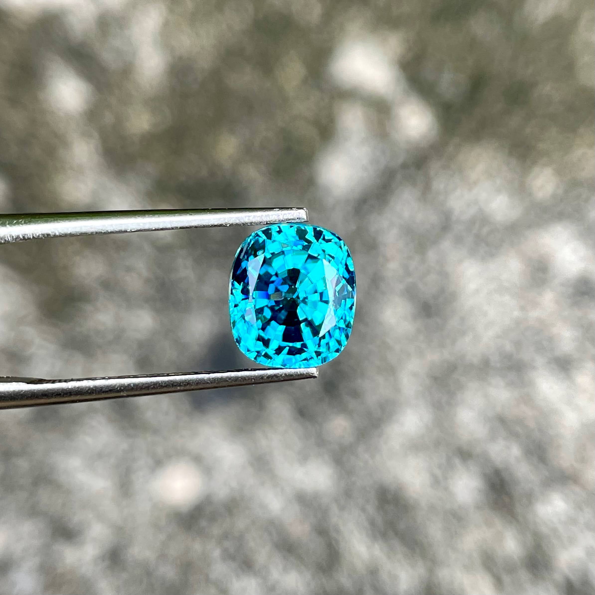 5.45 Carats Blue Cushion Zircon Stone