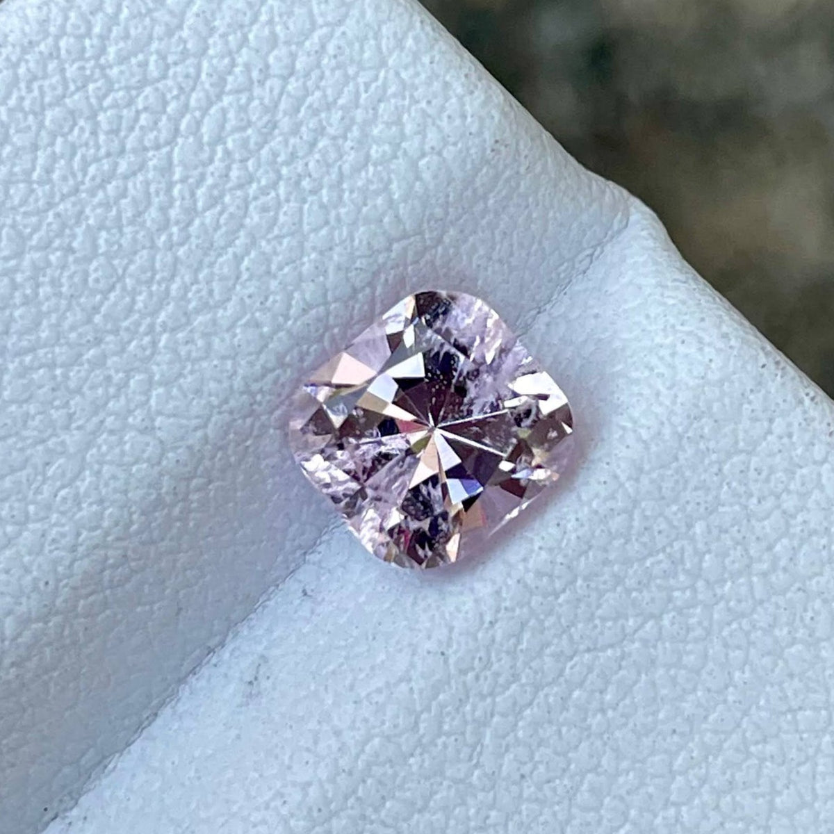 1.37 Carats Pink Morganite Gemstone