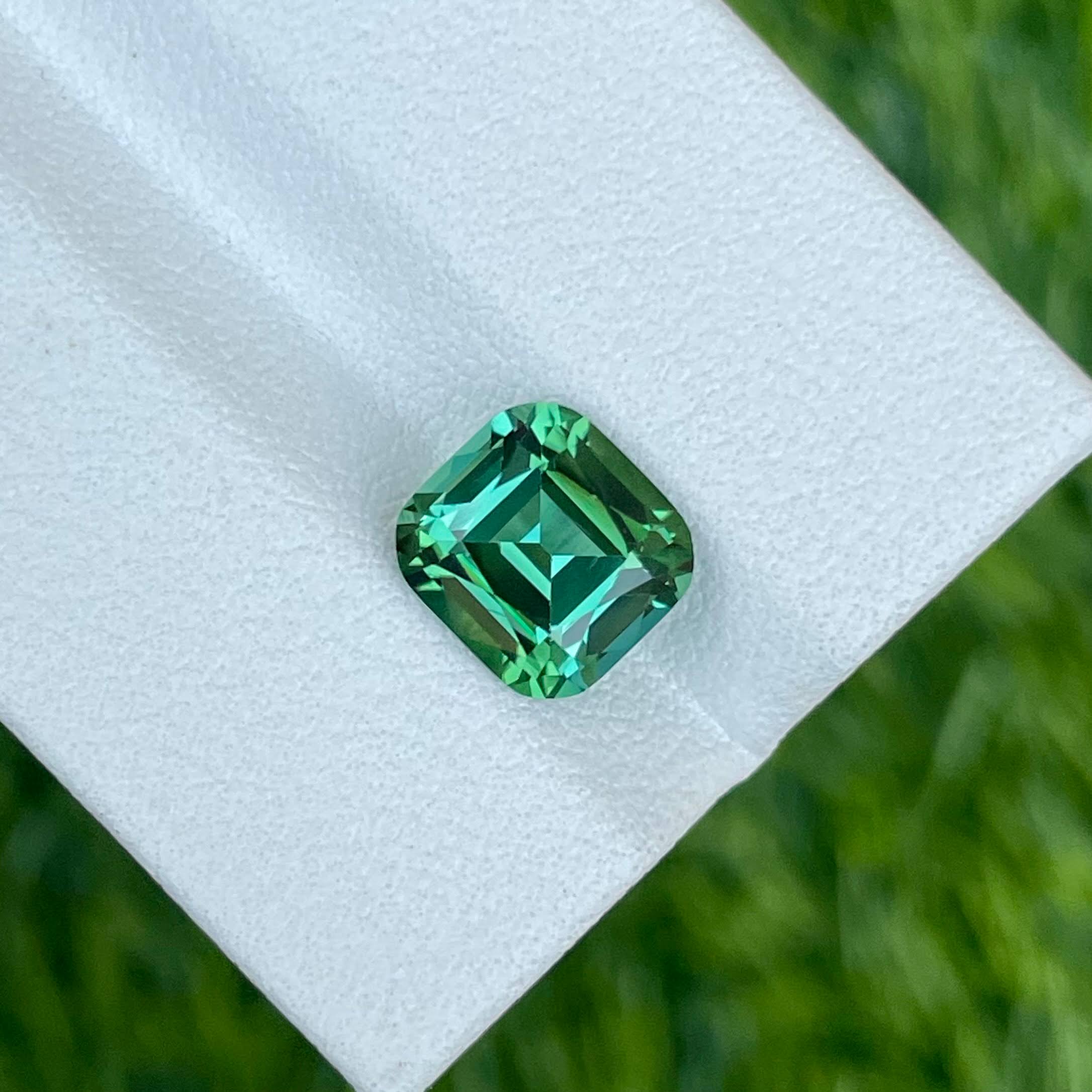 2.55 Carats Bluish Green Tourmaline