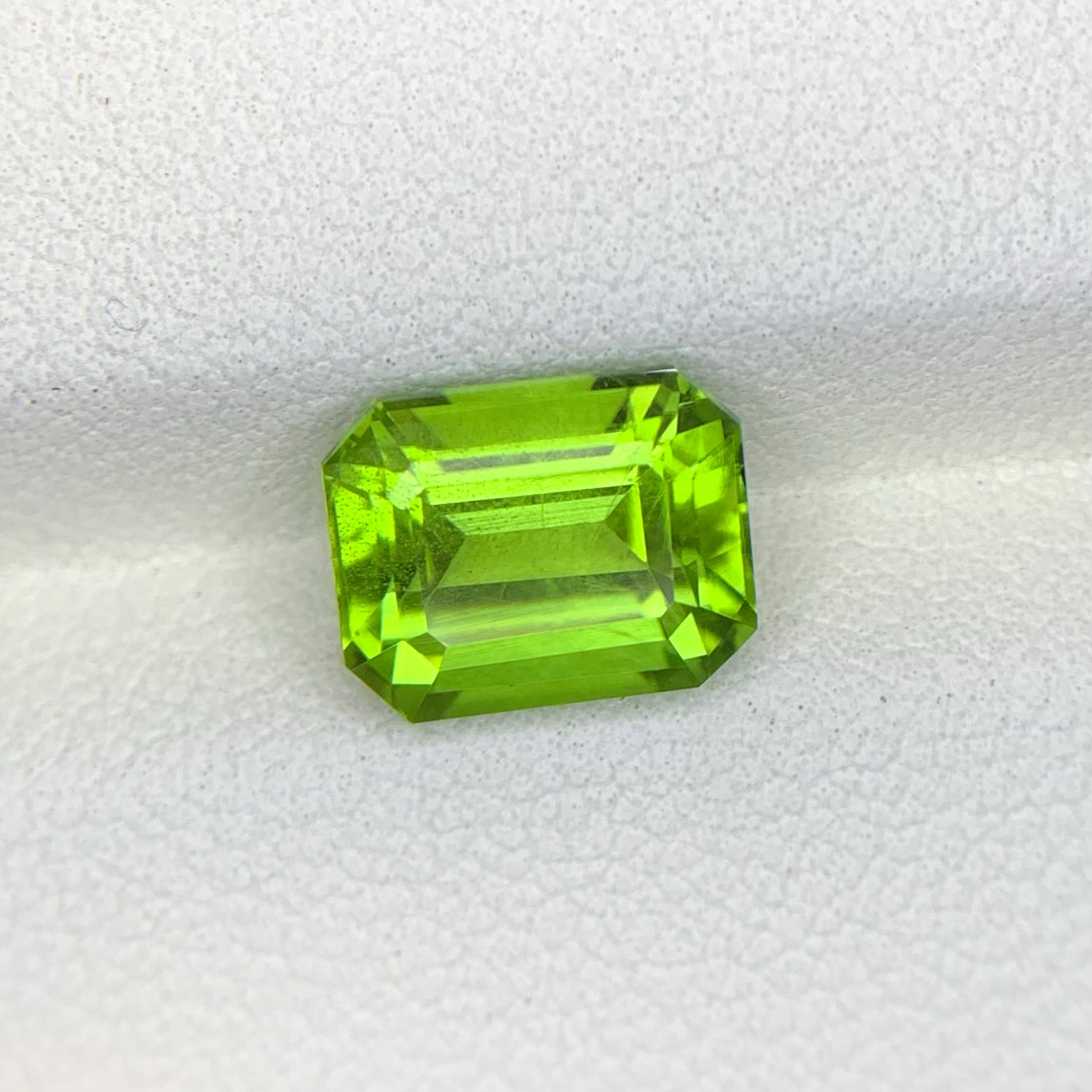 natural-green-peridot-3-36ct-pakistan-octagon-emerald