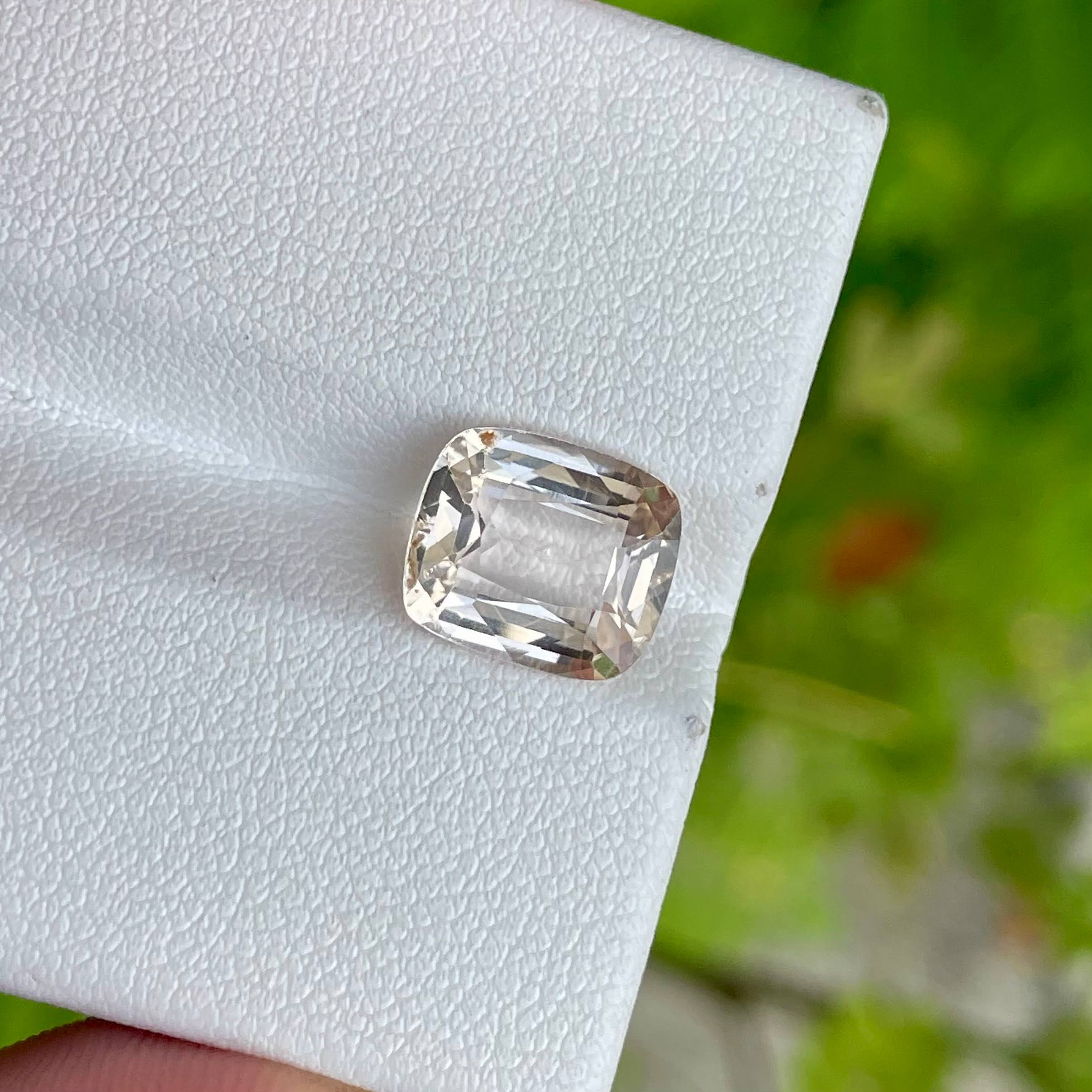 3.75 Carats Topaz Stone Cushion Cut