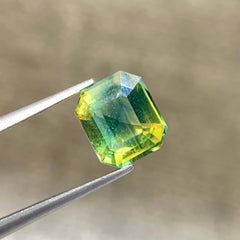 3-06-carats-bicolor-parti-sapphire-emerald-cut-unheated-madagascar