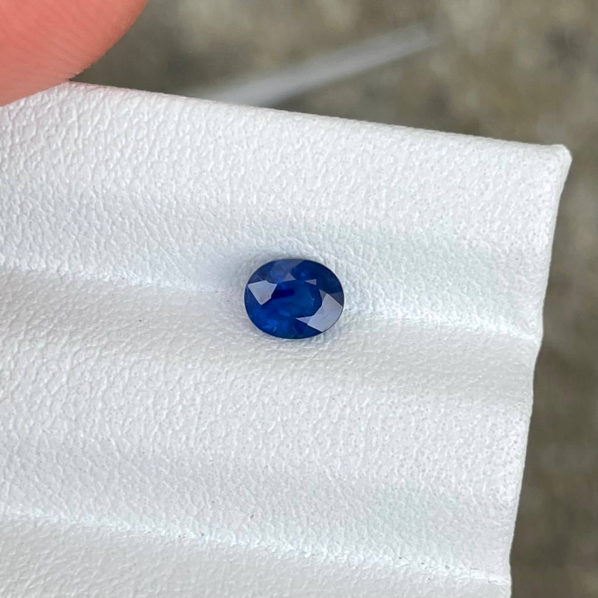 0.59 Carats Loose Sapphire Oval Stone