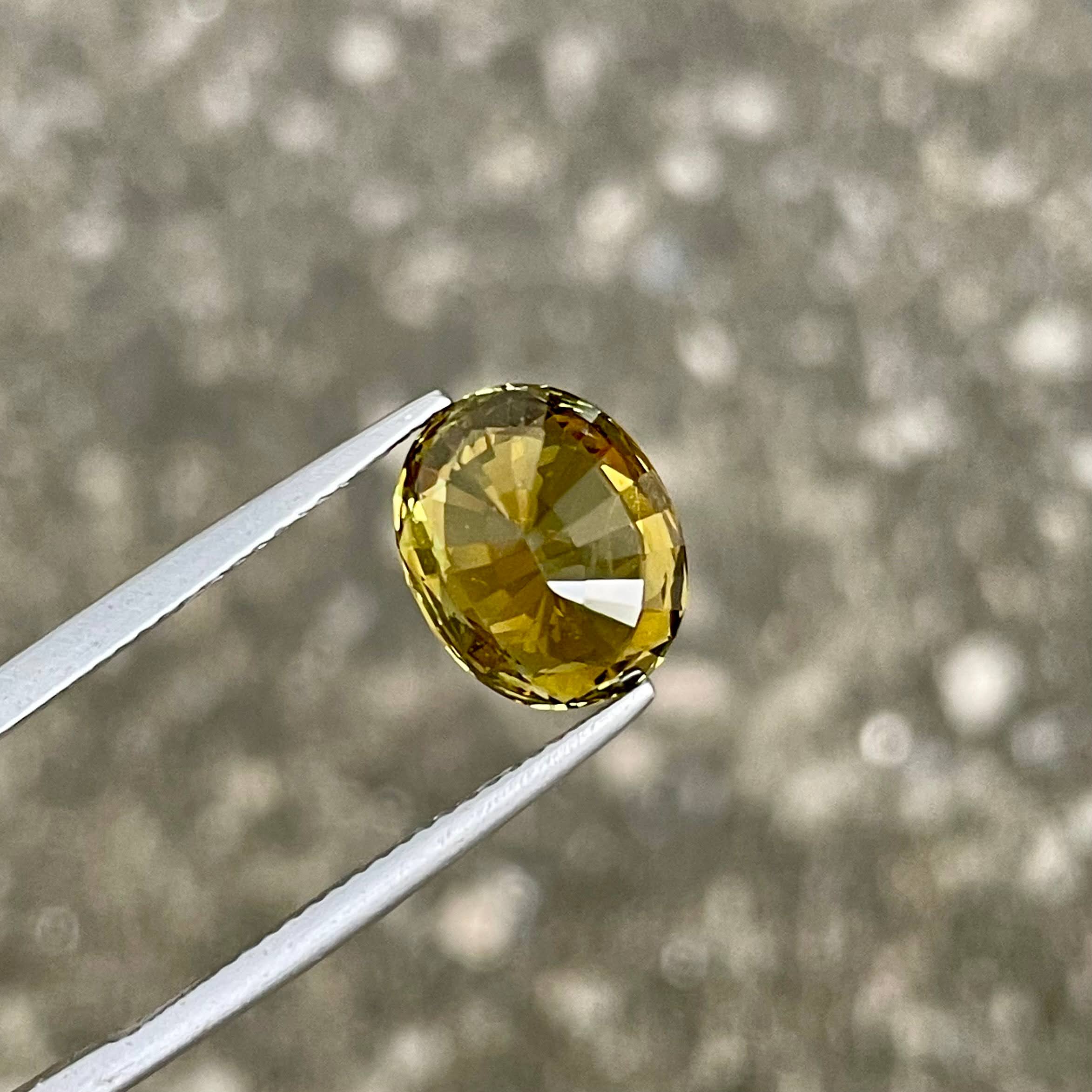 5.02 Carats Yellow Chrysoberyl Stone