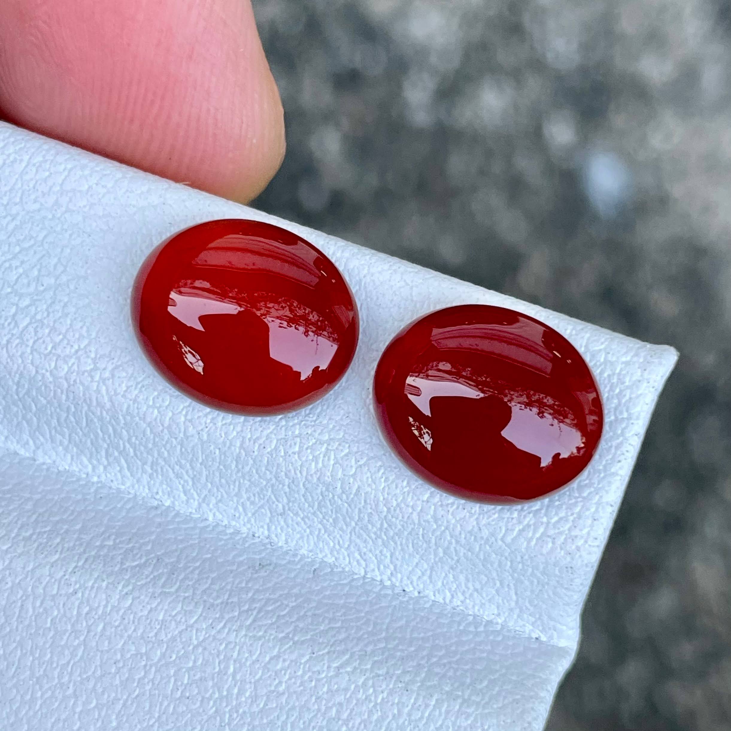 6.90 Carats Red Carnelian Stone Pair