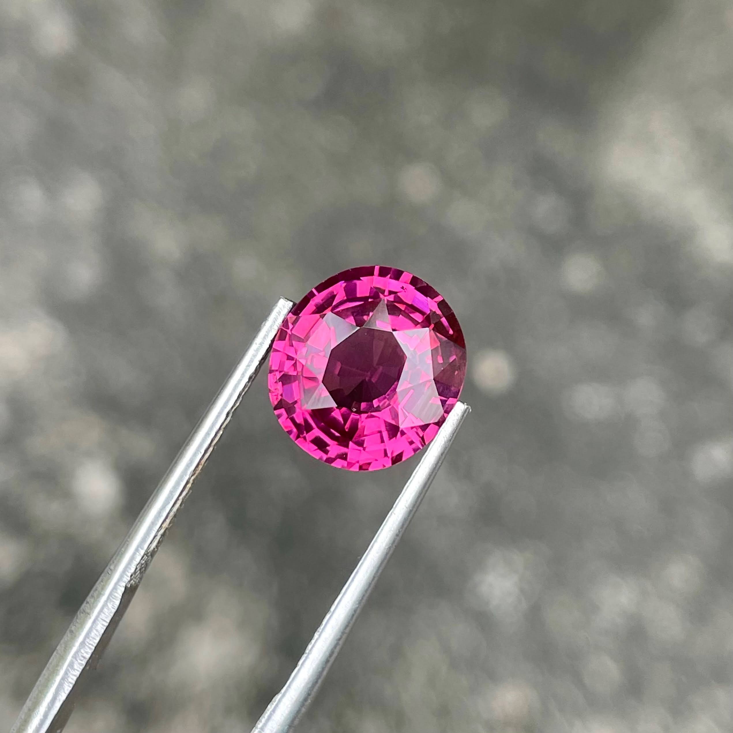 4.66 Carats Hot Pink Garnet Oval Cut