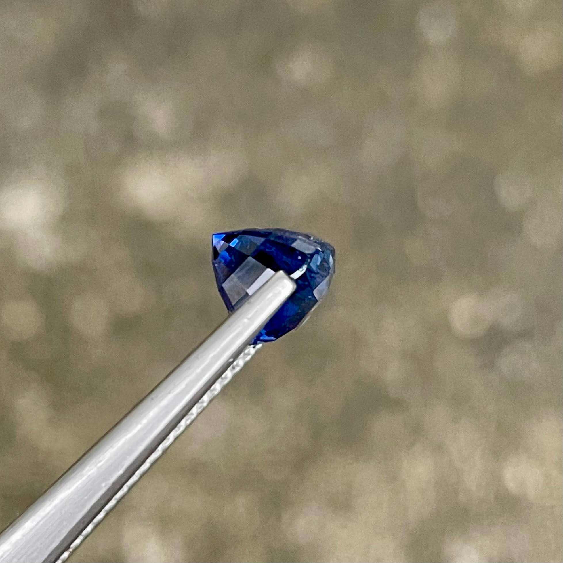 3.25 Carats Blue Sri Lankan Sapphire