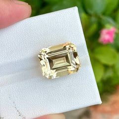 15.05 Carats Yellow Scapolite Stone