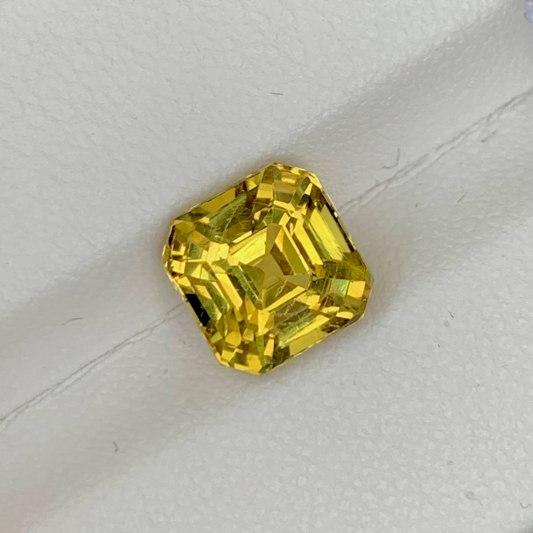 rich-yellow-chrysoberyl-3-55ct-sri-lanka-octagon-asscher