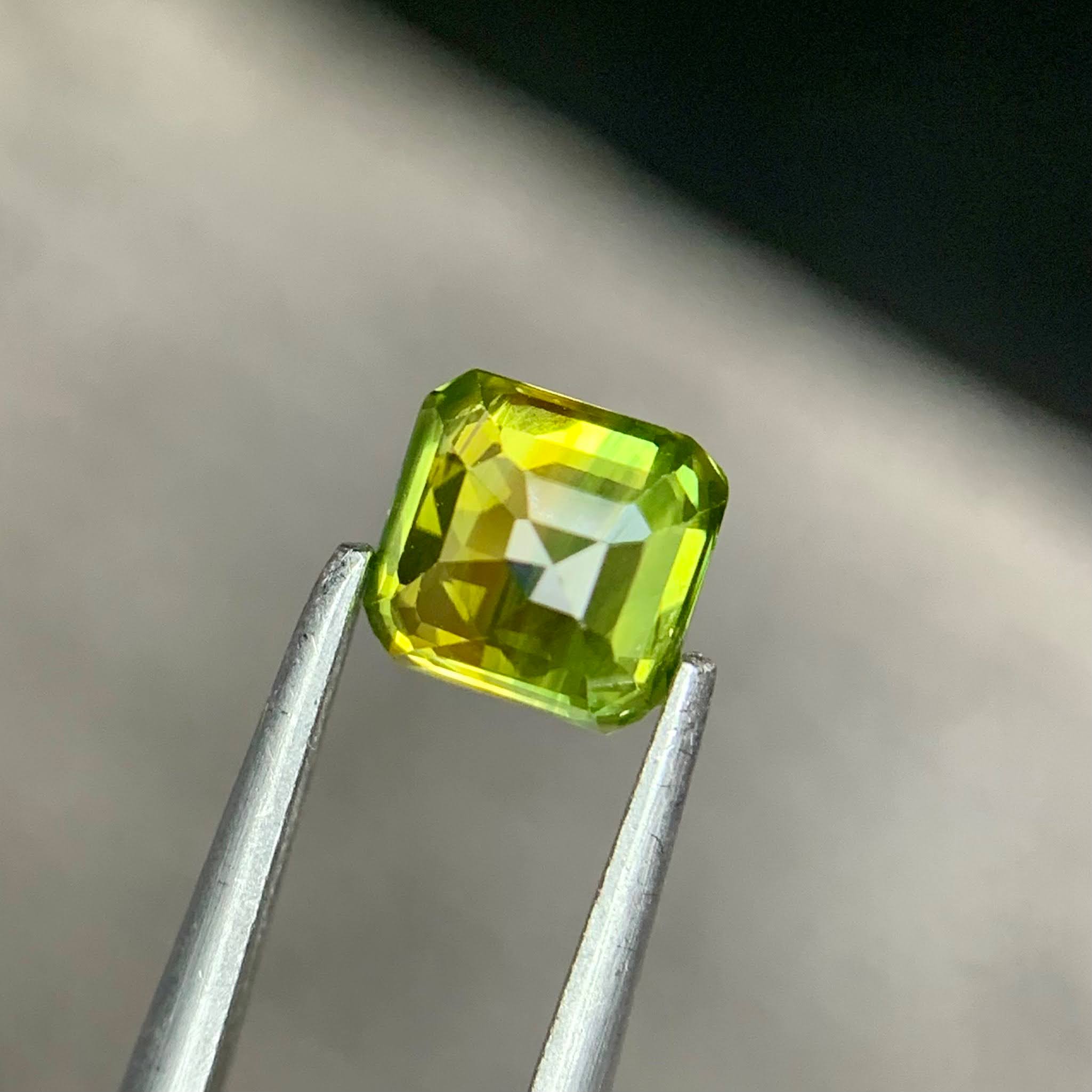 1.02 Ct Olive Green Sapphire Asscher Cut