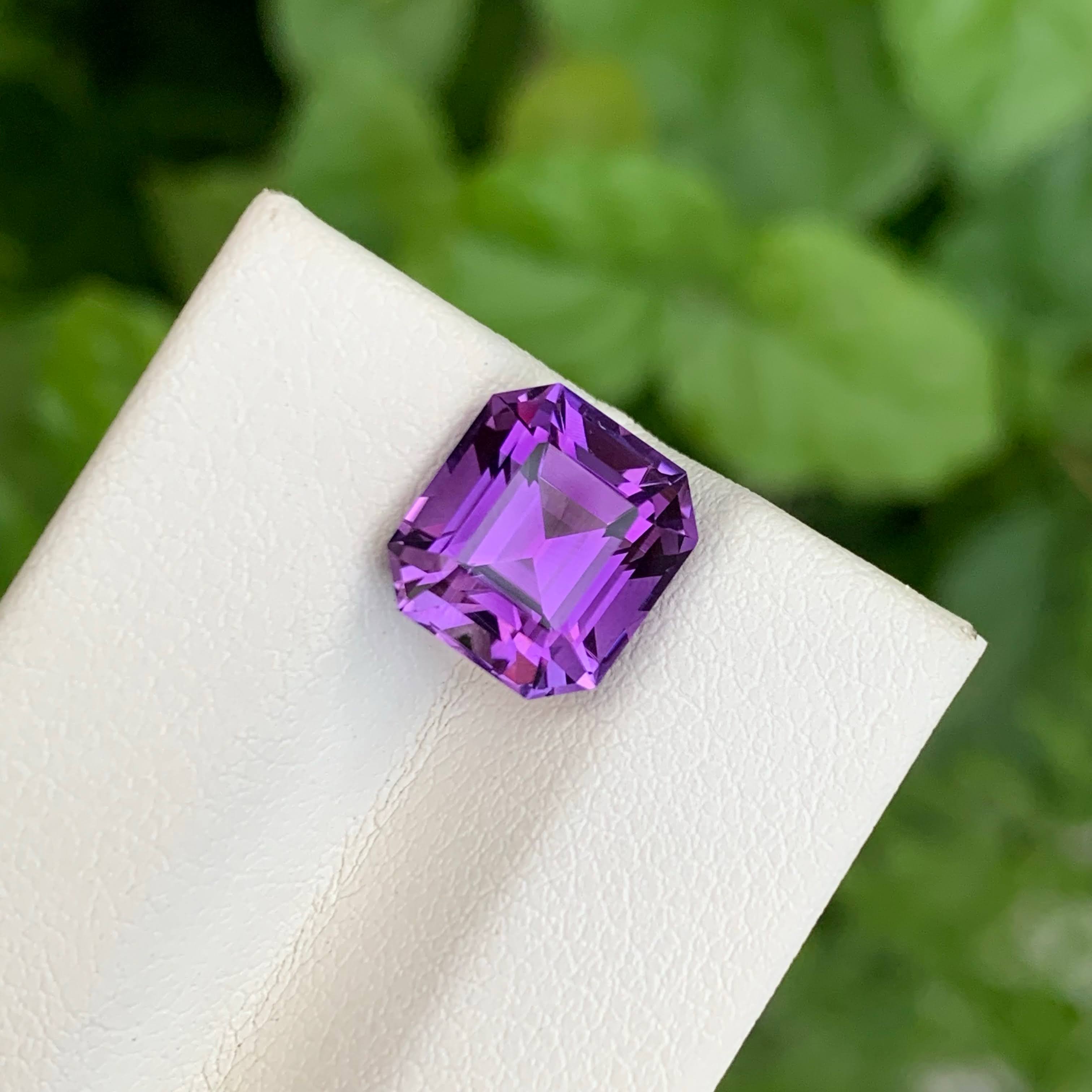 3.90 carats Amethyst Stone Emerald Cut