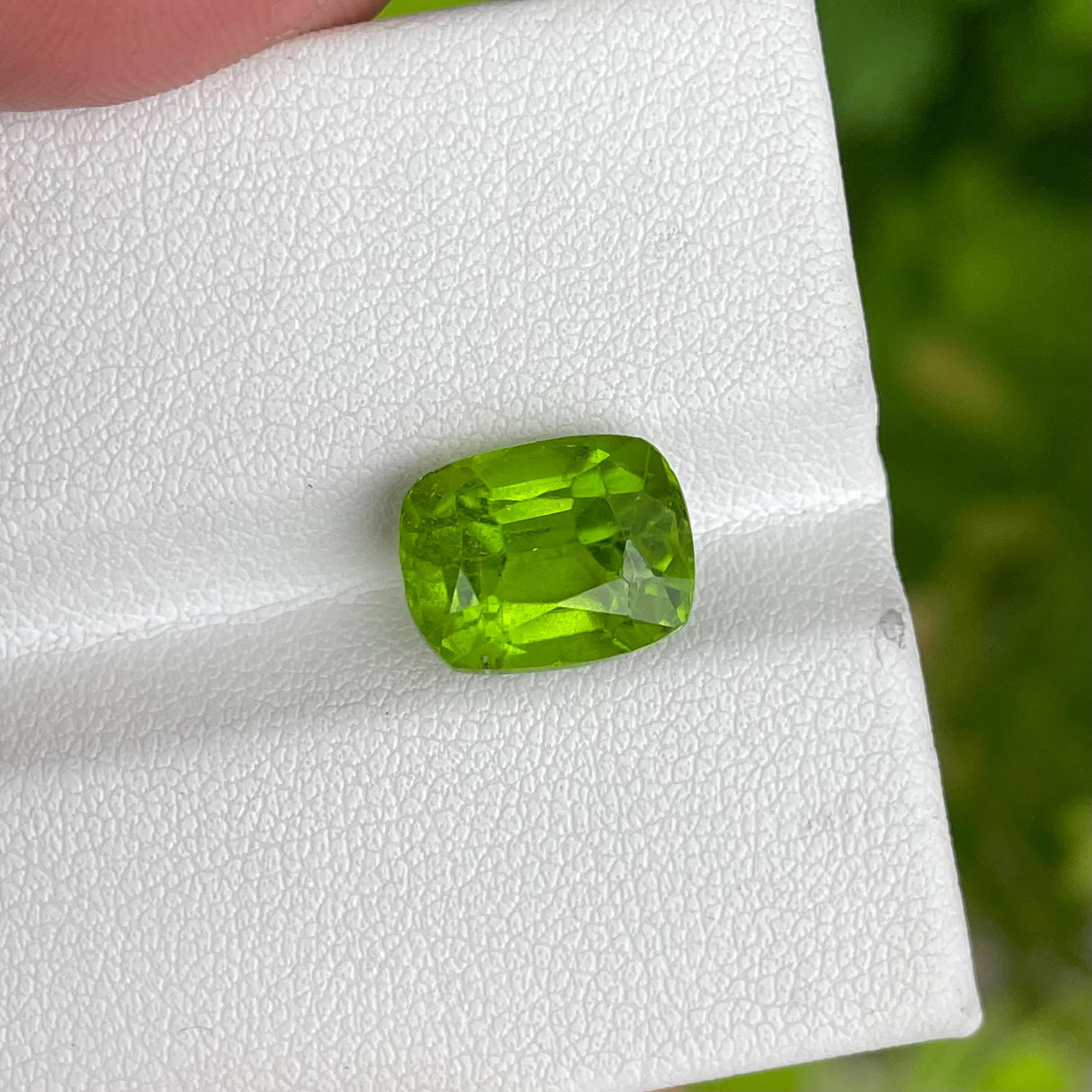 6.01 Carats Peridot Stone Cushion Cut