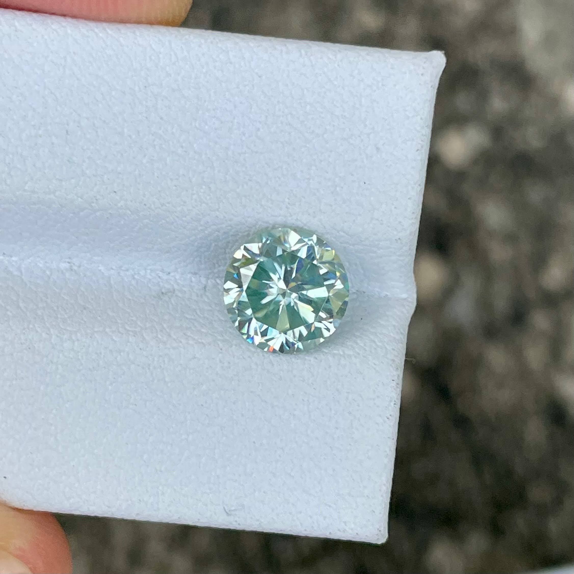 2.20 Carats Round Lab Grown Moissanite