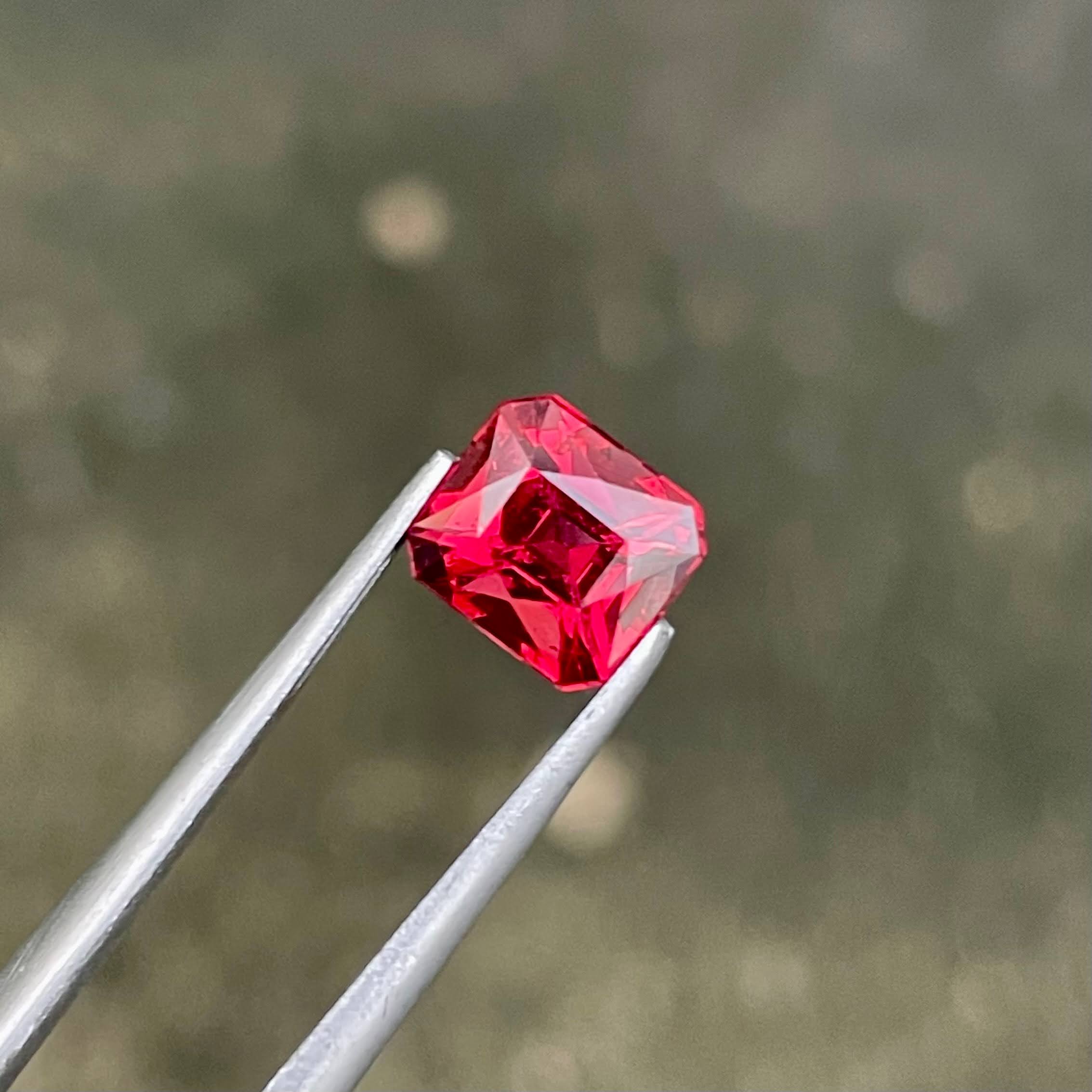 2.00 Carats Soft Red Garnet Stone