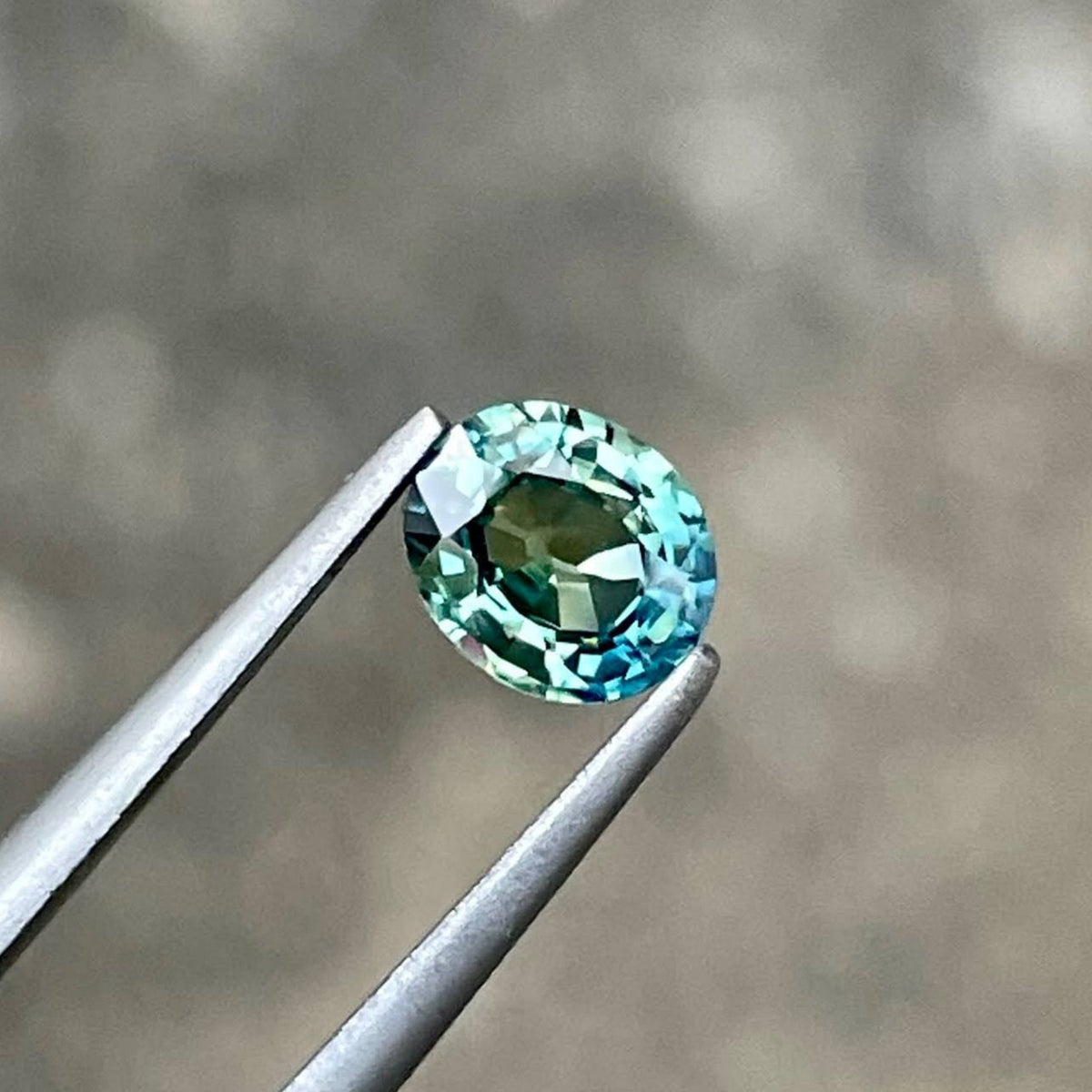 0.70 Carats Parti Sapphire Gemstone