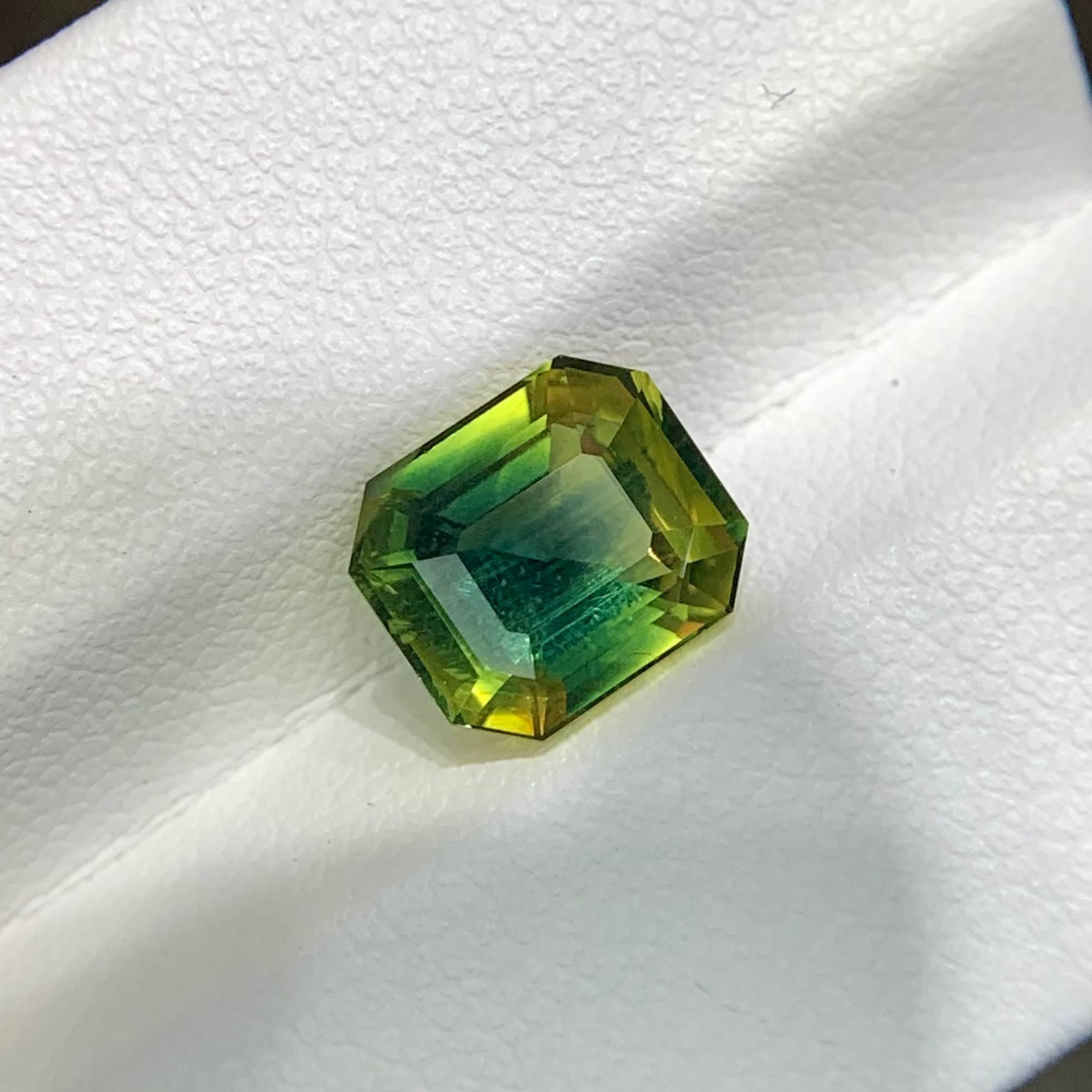 3-06-carats-bicolor-parti-sapphire-emerald-cut-unheated-madagascar