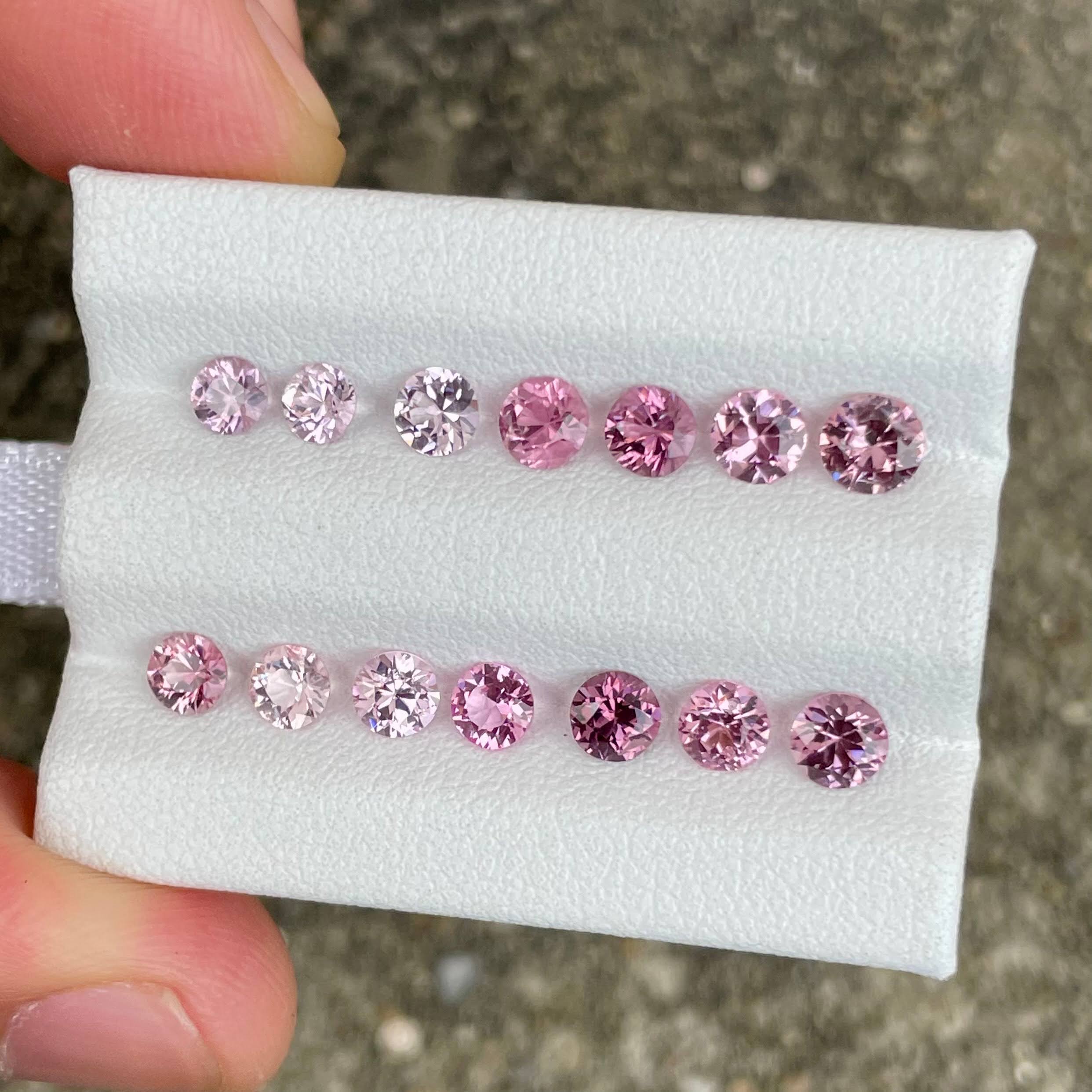 4.08 Carats 14 Piece Round Spinel Lot