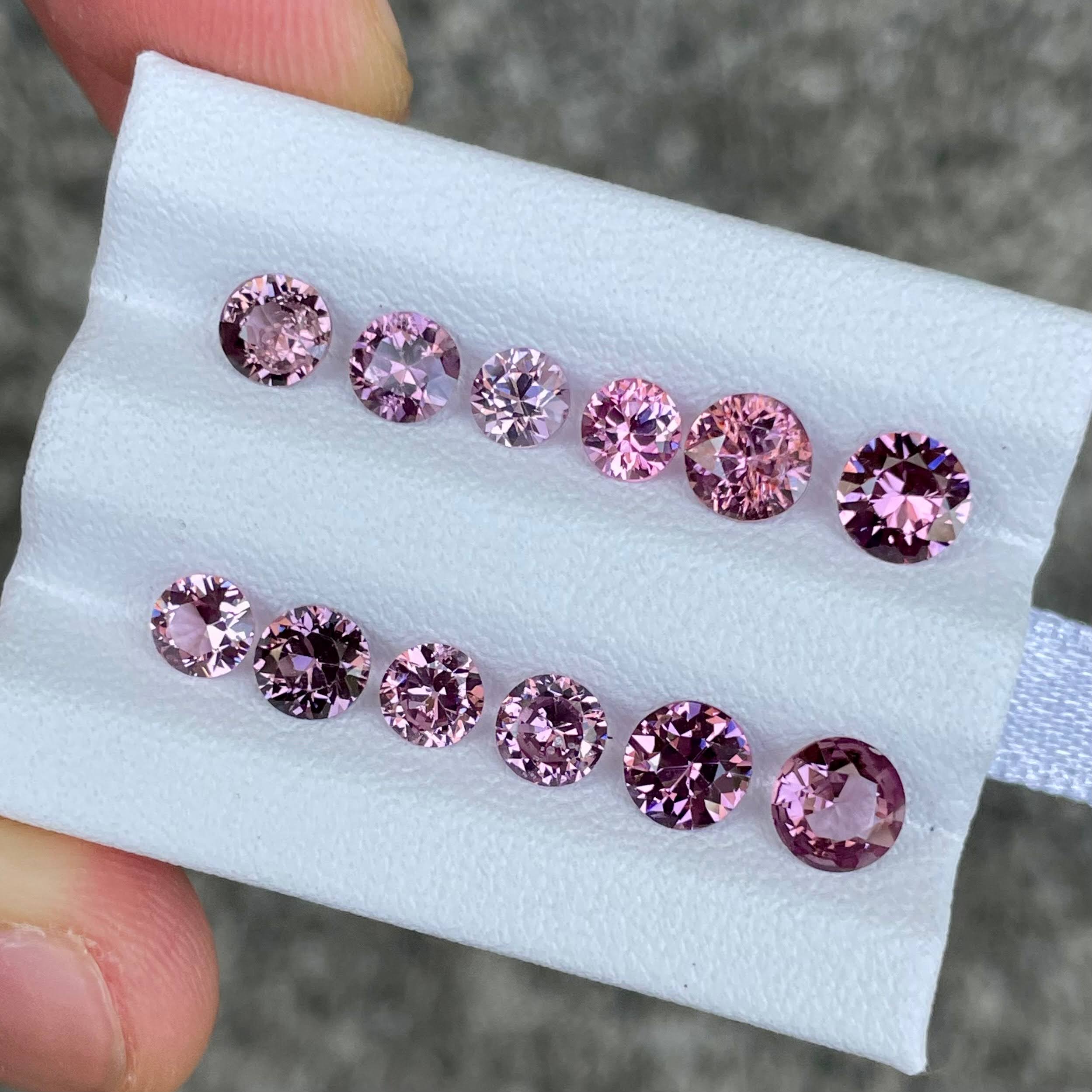 6.20 carats 12 Piece Pink Spinel Lot