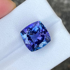 8.86 Carats Blue Tanzanite Stone