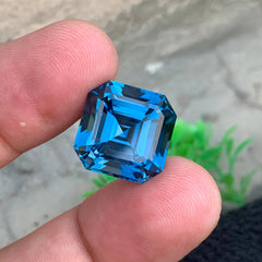 23.80 Carats London Blue Topaz Stone
