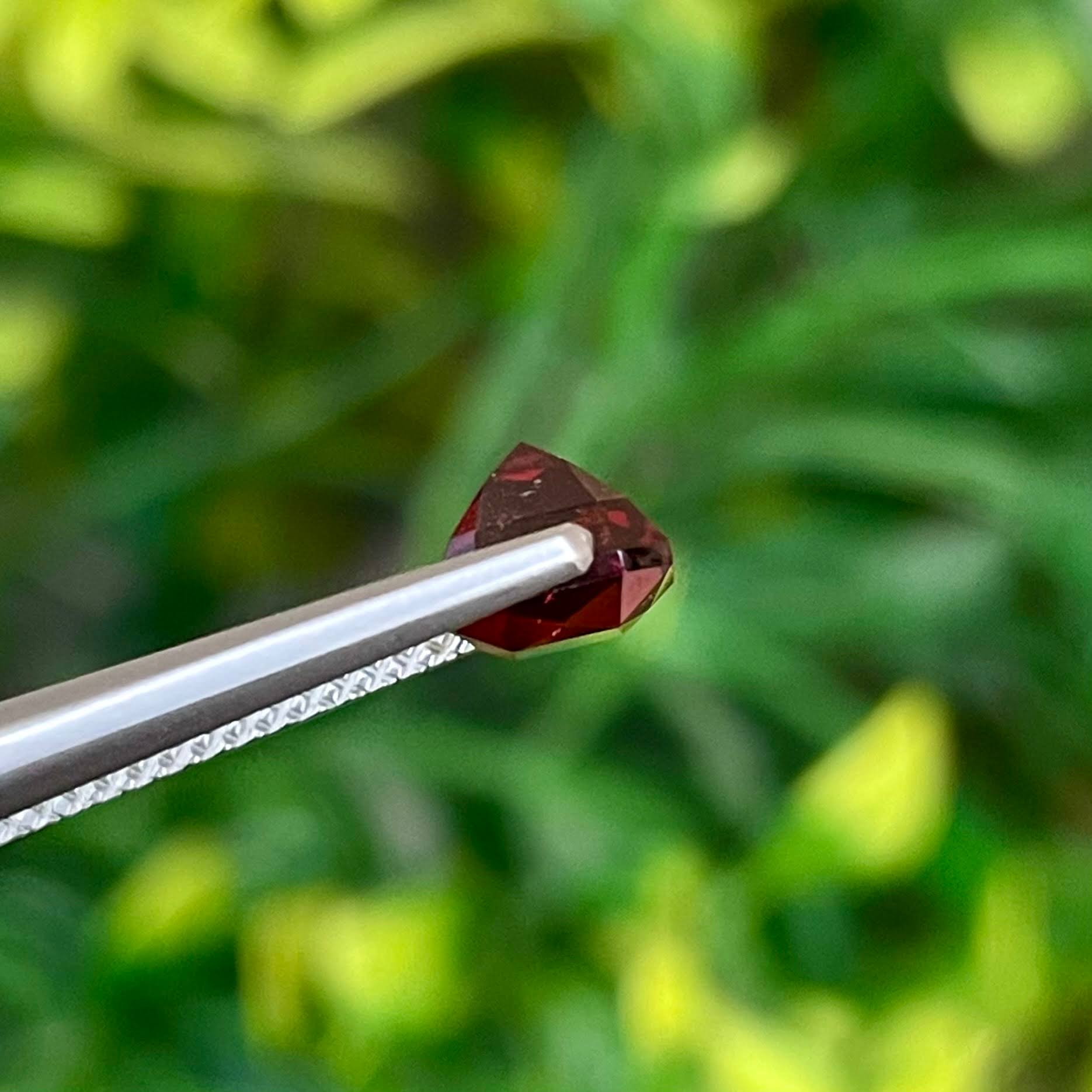 2.20 Carats Bright Red Garnet Stone