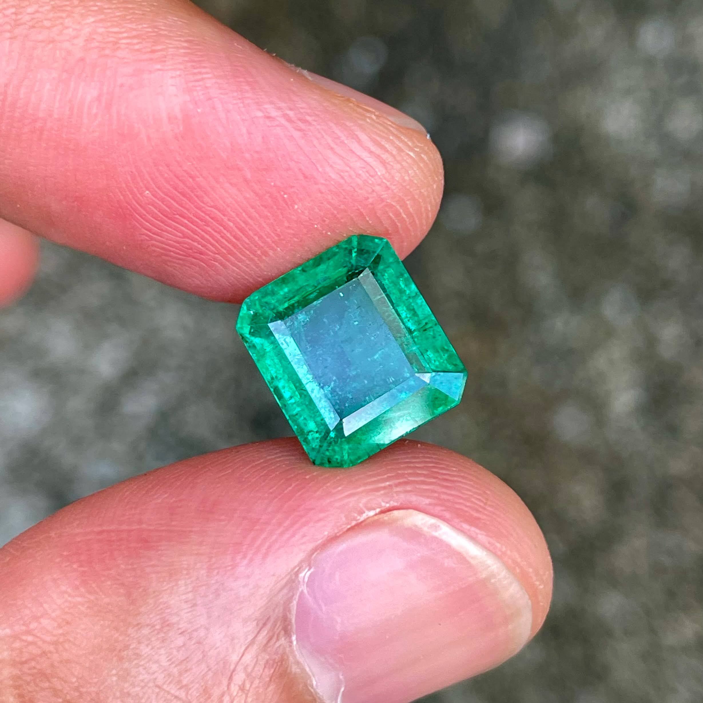 4.35 Carats Zambian Emerald Gemstone